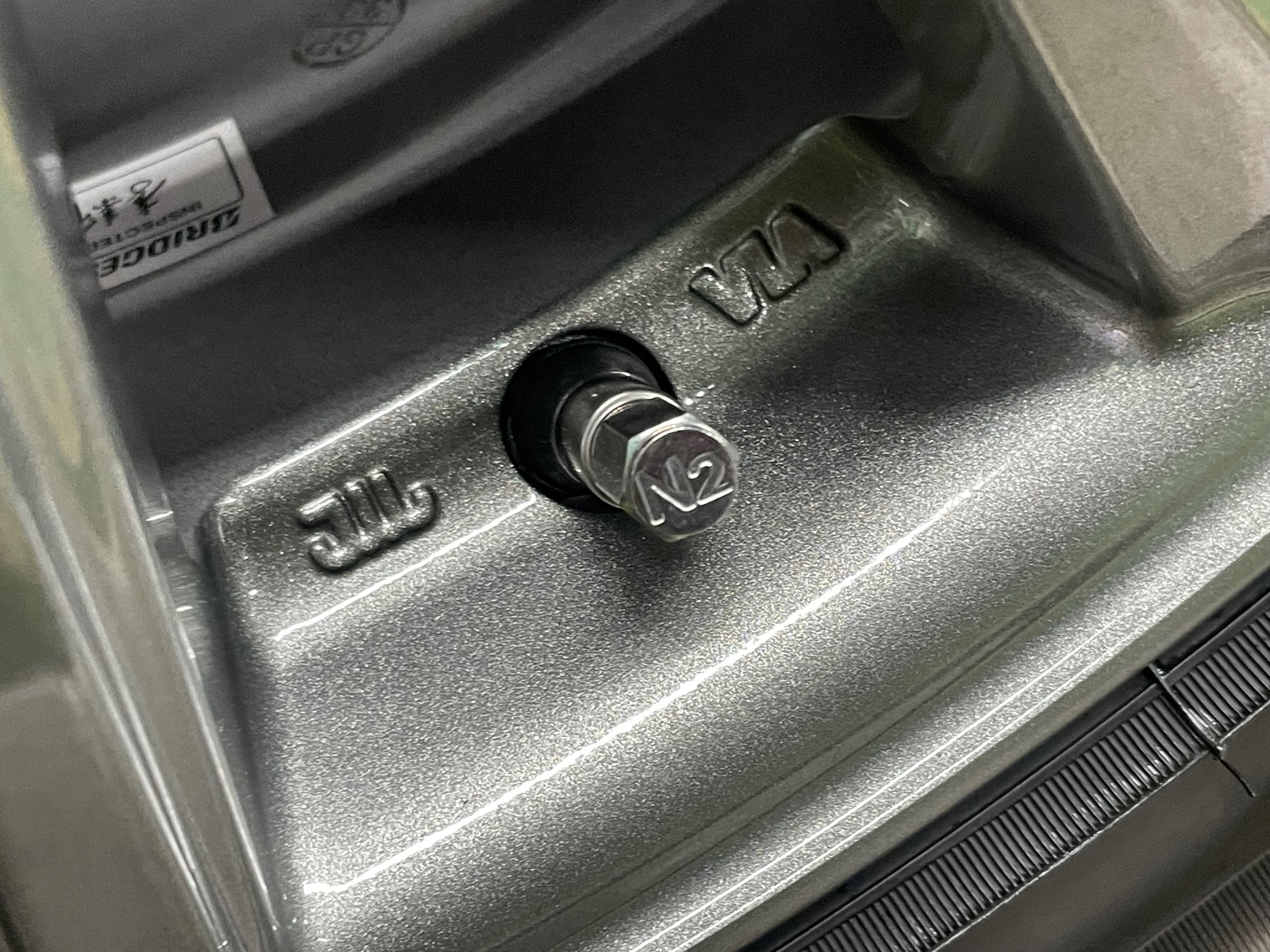 タイヤ館土山　ホンダ　ヴェゼル RV5　スタッドレスタイヤ交換〈VRX3装着〉窒素ガス充填