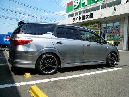 ホンダ エアウェイブ ｘ シュティッヒｐｌ０２ ｘ ｈｋｓハイパーマックス サービス事例 タイヤ館 大船 神奈川県のタイヤ カー用品ショップ タイヤからはじまる トータルカーメンテナンス タイヤ館グループ
