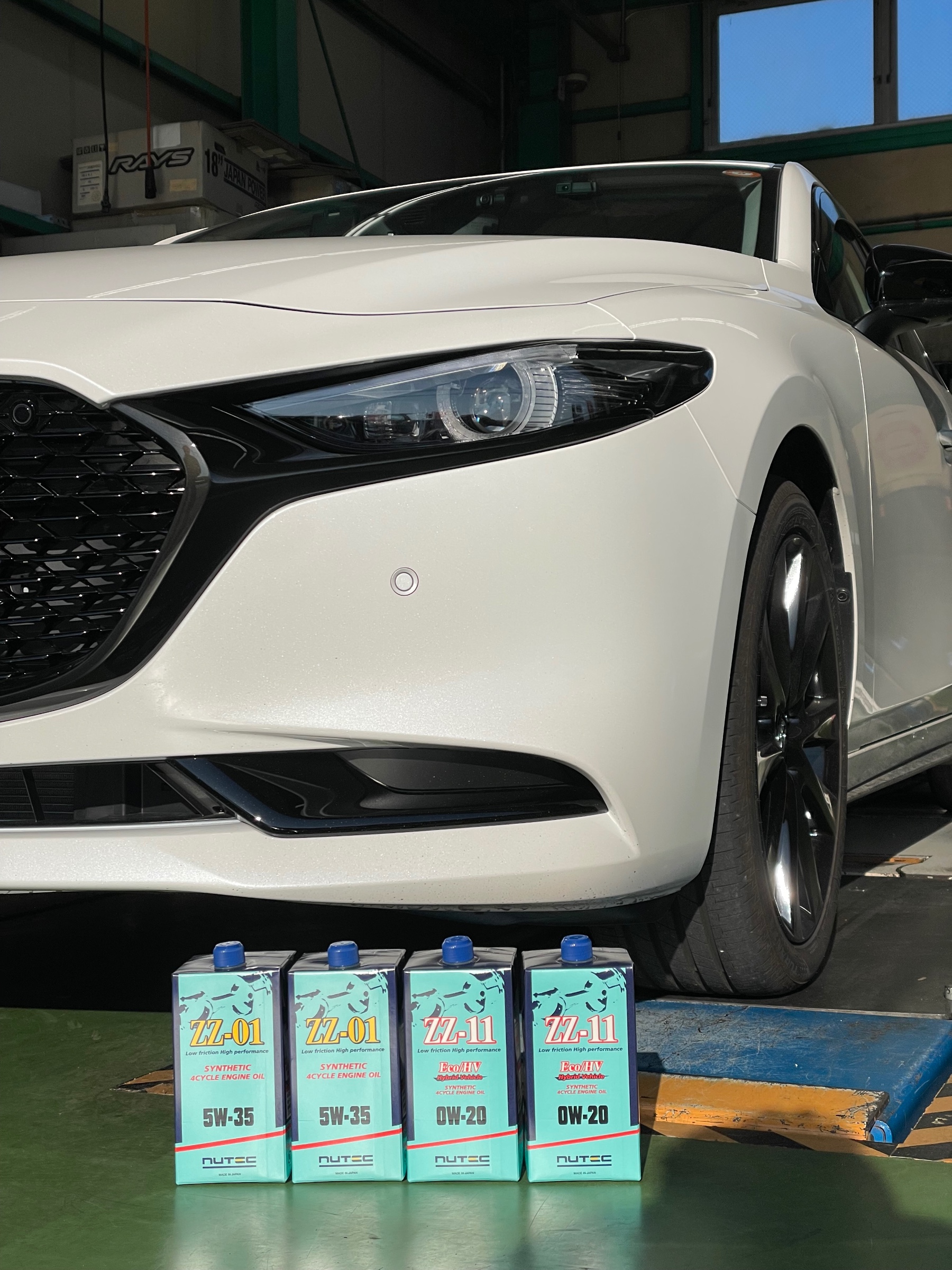 タイヤ館土山　マツダ MAZDA 3 BPFJ3R　エンジンオイル交換