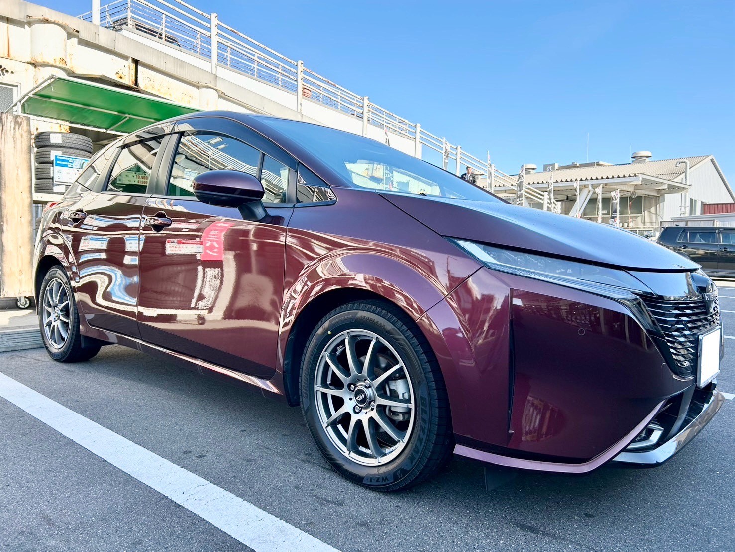 冬支度】日産 ノートオーラ スタッドレスタイヤ・ホイール交換 ご来店