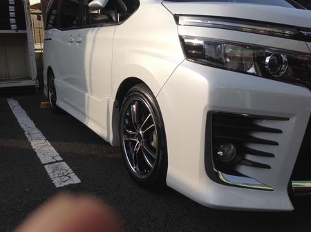 80系 ヴォクシー 18インチ+車高調♪ | 店舗おススメ情報