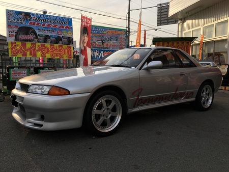 トミーカイラＲのタイヤ交換させて頂きました。 | 日産 スカイライン 