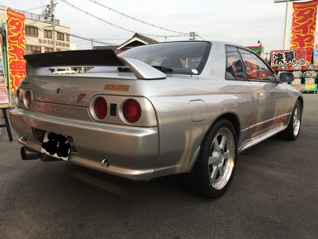 トミーカイラｒのタイヤ交換させて頂きました 日産 スカイライン タイヤ タイヤ ホイール関連 タイヤ ホイール交換 スタッフ日記 タイヤ館 加古川中央 兵庫県のタイヤ カー用品ショップ タイヤからはじまる トータルカーメンテナンス タイヤ館グループ