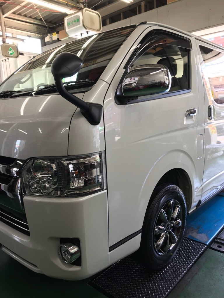 200系ハイエース ボクシースタイル EIGHT DESIGN PREMIUM WHLLL 25b 