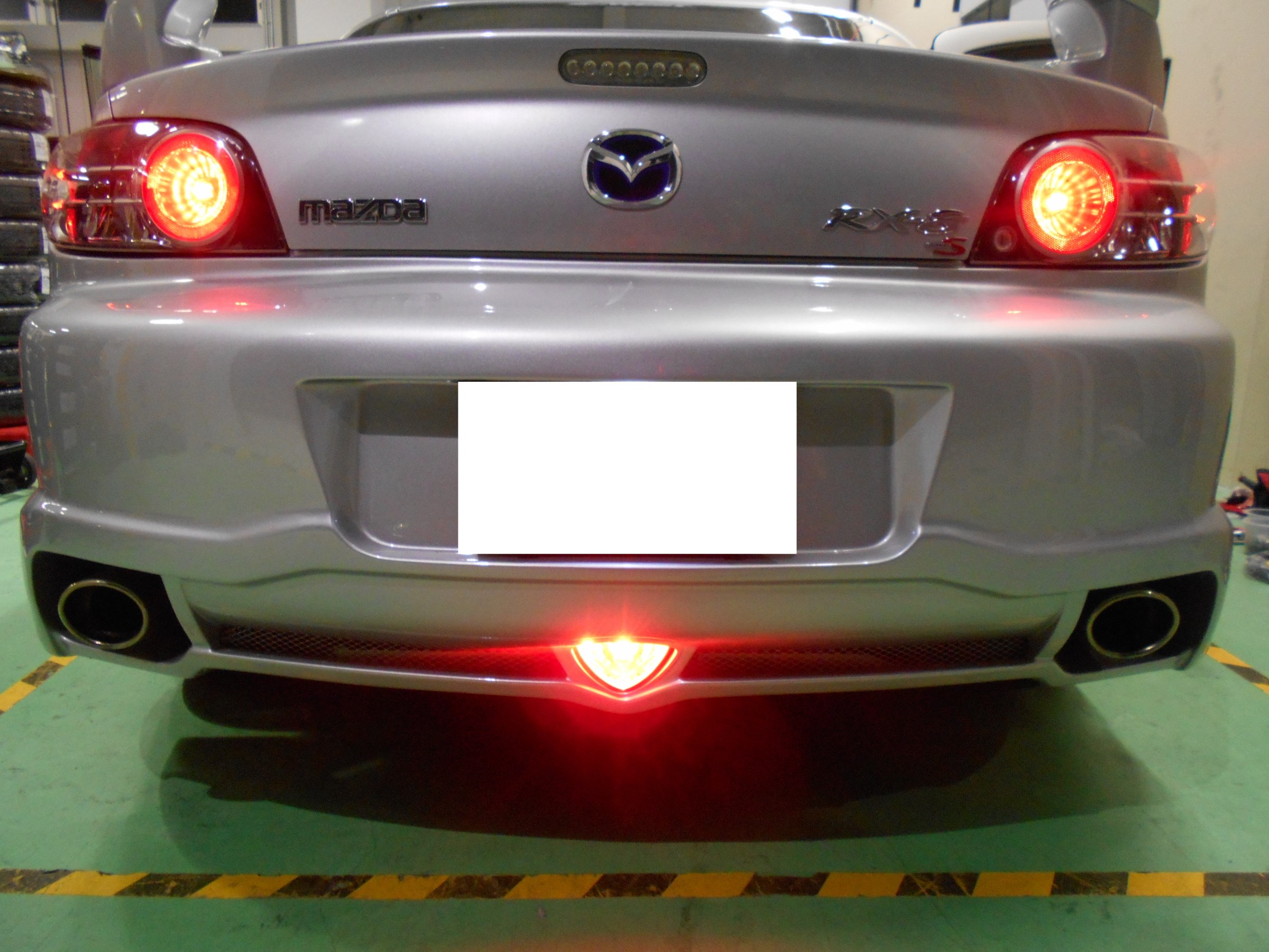 ＲＸ-8に追加メーター＆リアフォグ取付 | マツダ RX-8 その他