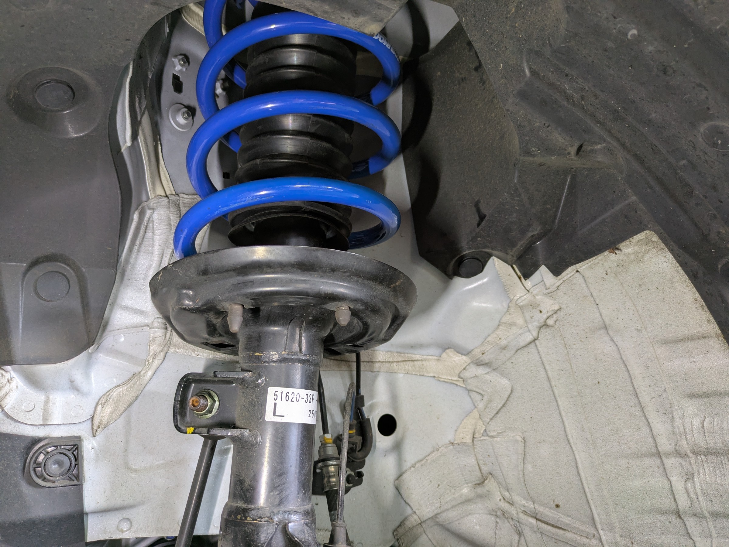 ローダウンサス前