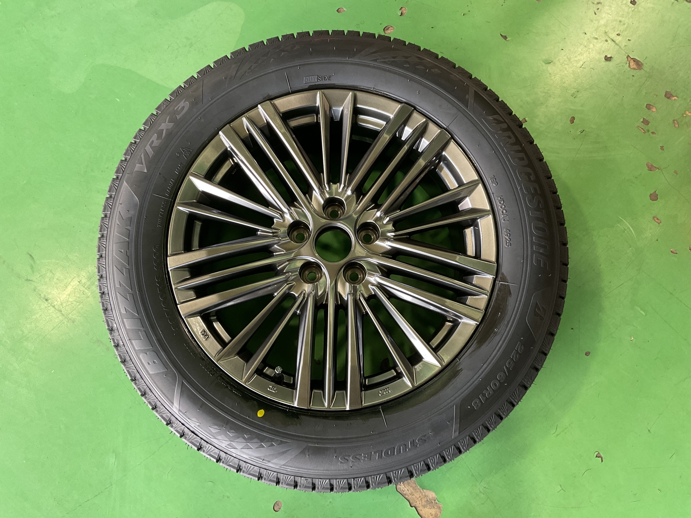 クラウンクロスオーバー VRX3ホイールセット装着 | 店舗おススメ情報