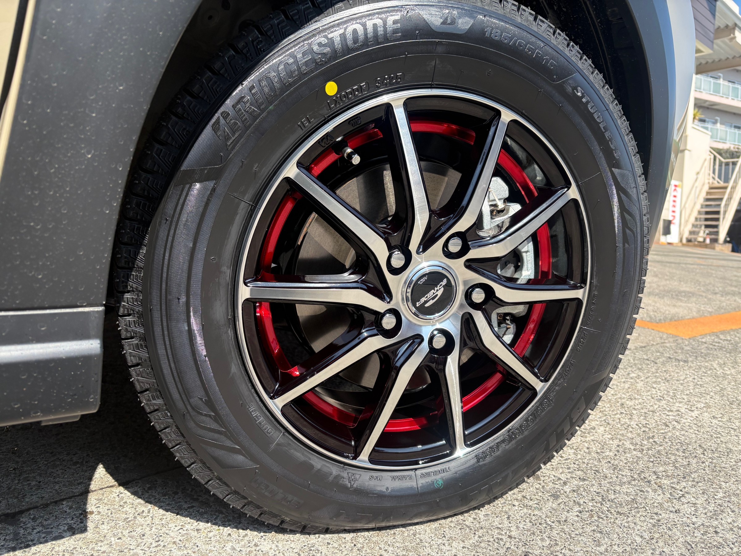 フリード GT型 スタッドレスWZ-1取り付け | 店舗おススメ情報 | タイヤ