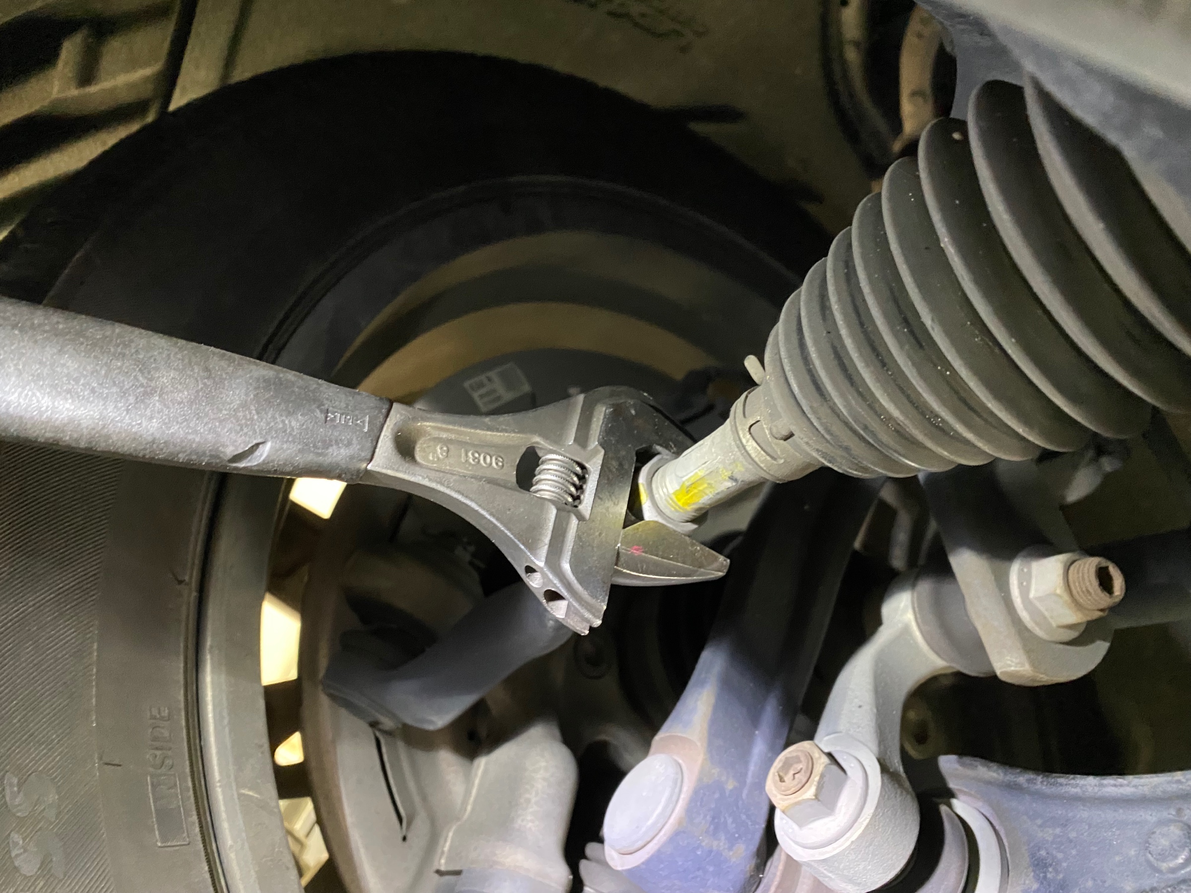 　　ブリヂストン　タイヤ館下松　タイヤ交換　アルミホイール　オイル交換　バッテリー交換　ワイパー交換　エアコンフィルター交換　アライメント調整　国産車　輸入車　下松市　周南市　徳山　柳井　熊毛　光　玖珂　周東　　