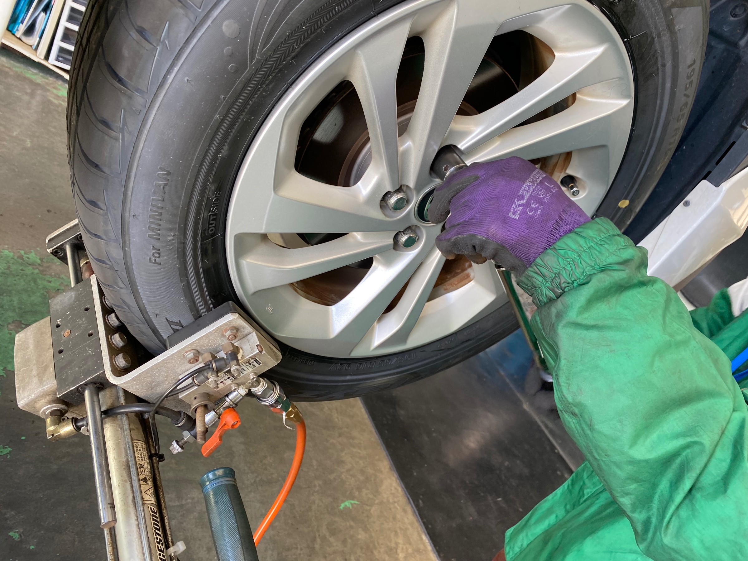 　　ブリヂストン　タイヤ館下松　タイヤ交換　アルミホイール　オイル交換　バッテリー交換　ワイパー交換　エアコンフィルター交換　アライメント調整　国産車　輸入車　下松市　周南市　徳山　柳井　熊毛　光　玖珂　周東　　