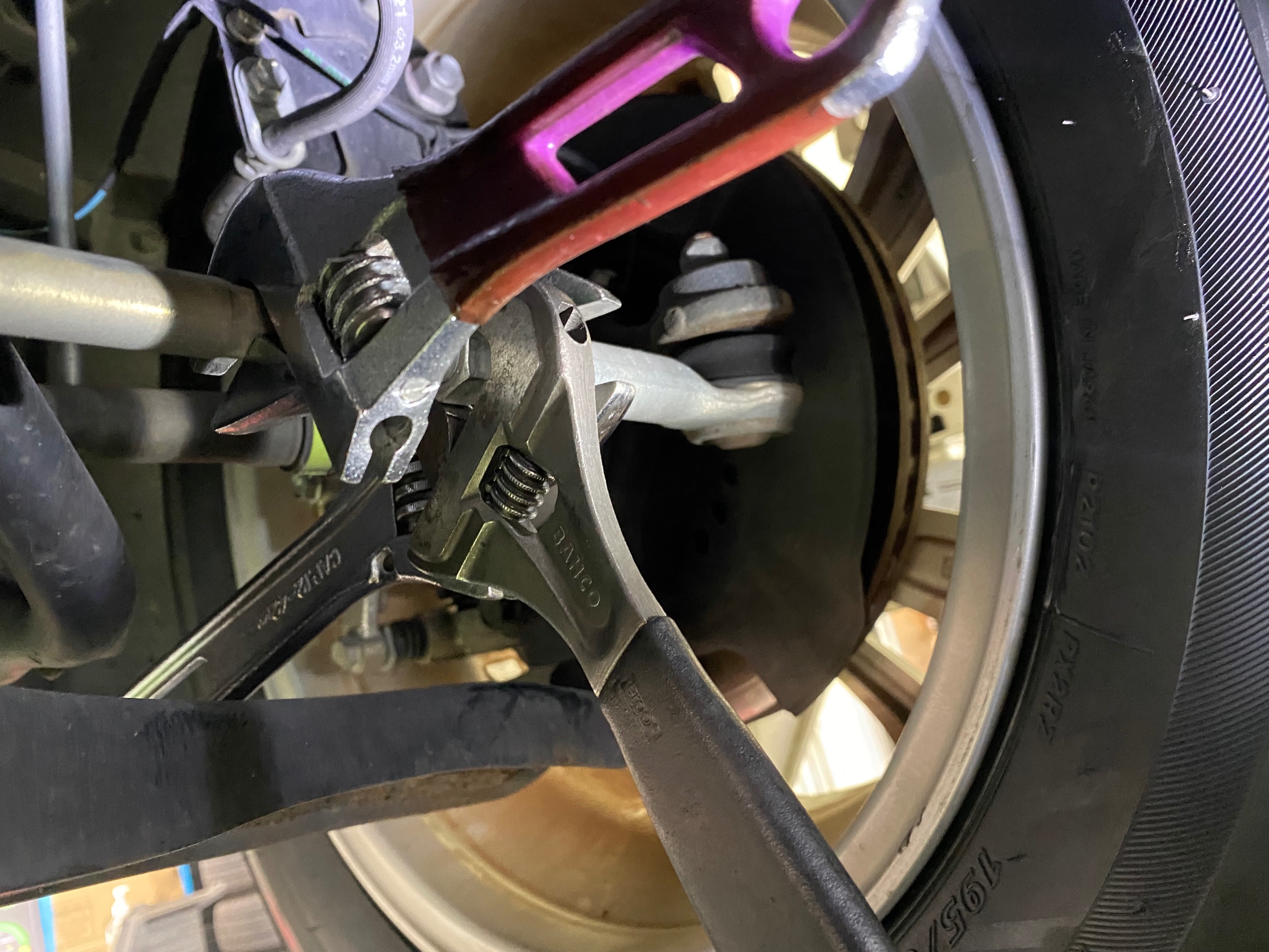 　　ブリヂストン　タイヤ館下松　タイヤ交換　アルミホイール　オイル交換　バッテリー交換　ワイパー交換　エアコンフィルター交換　アライメント調整　国産車　輸入車　下松市　周南市　徳山　柳井　熊毛　光　玖珂　周東　　