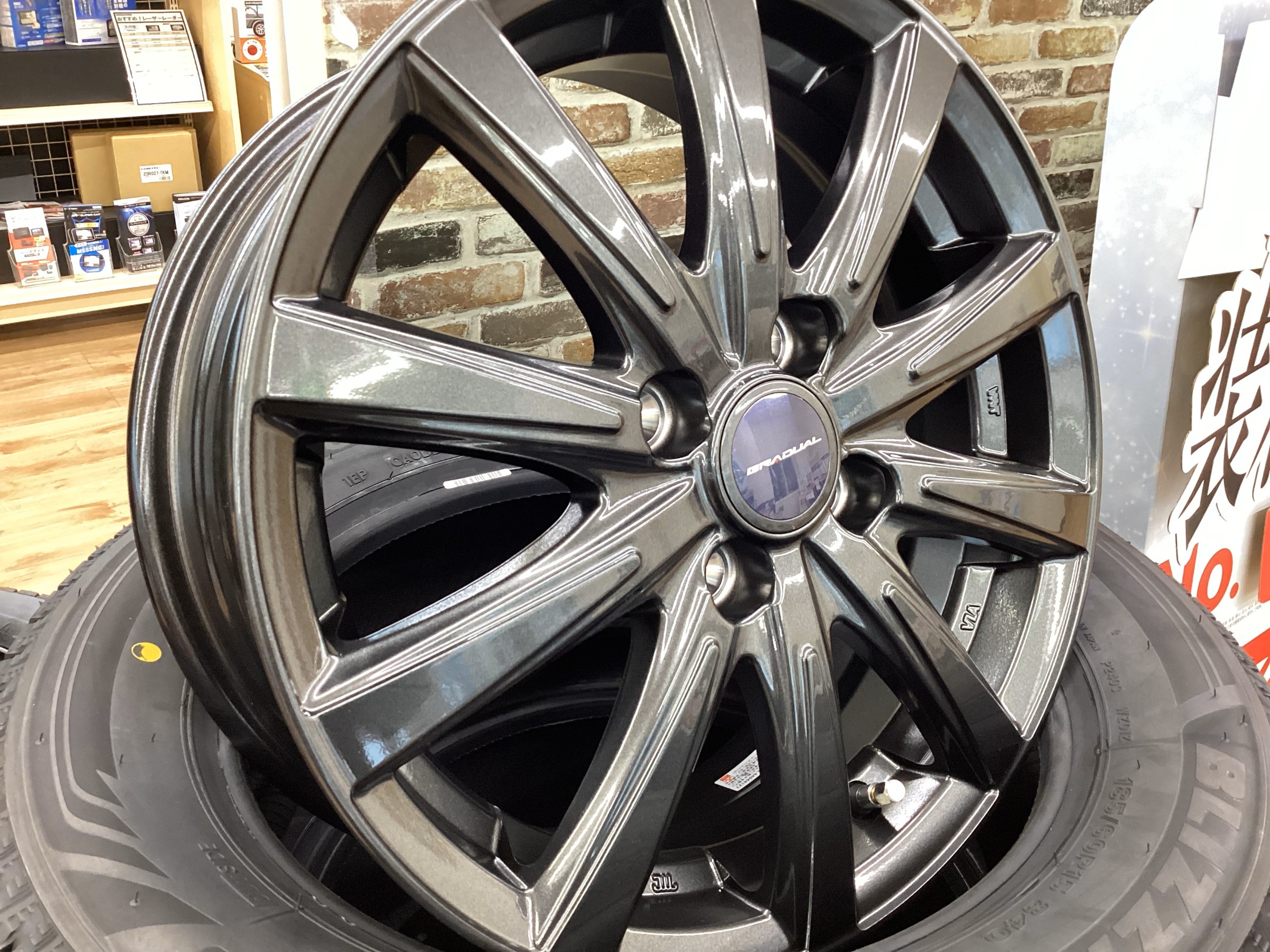 タイヤのサブスク】MOBOXがオススメ‼ お得なプランあります！ | 店舗お