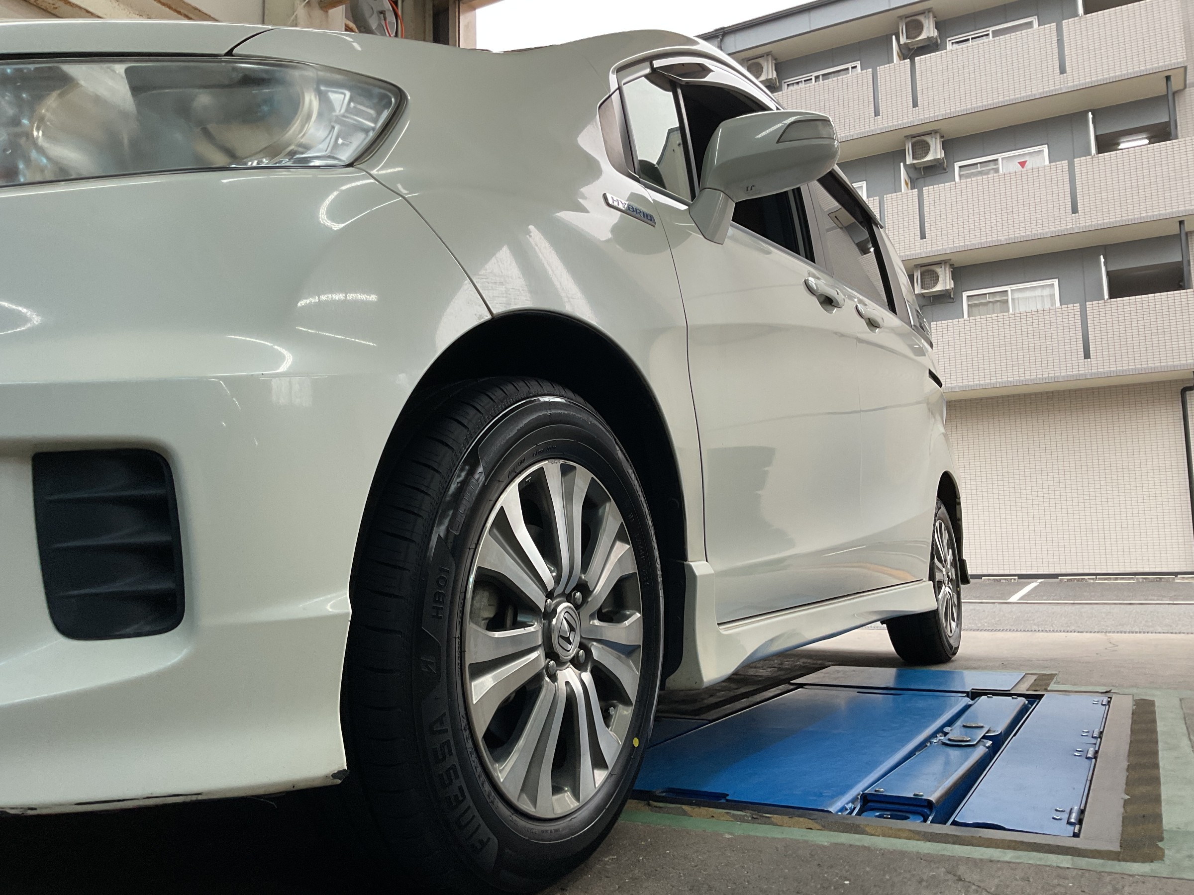 タイヤ館三原　タイヤ交換