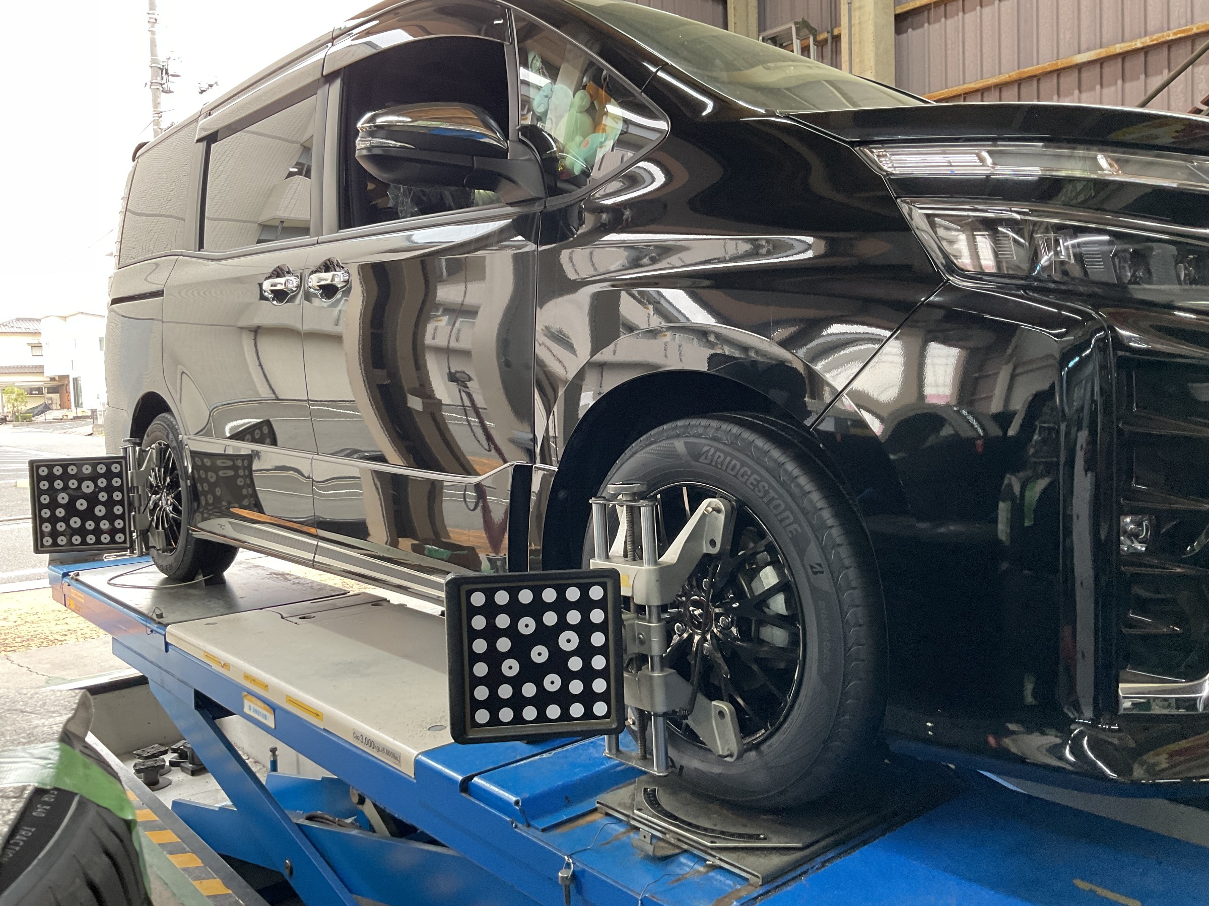 タイヤ館三原　タイヤ交換