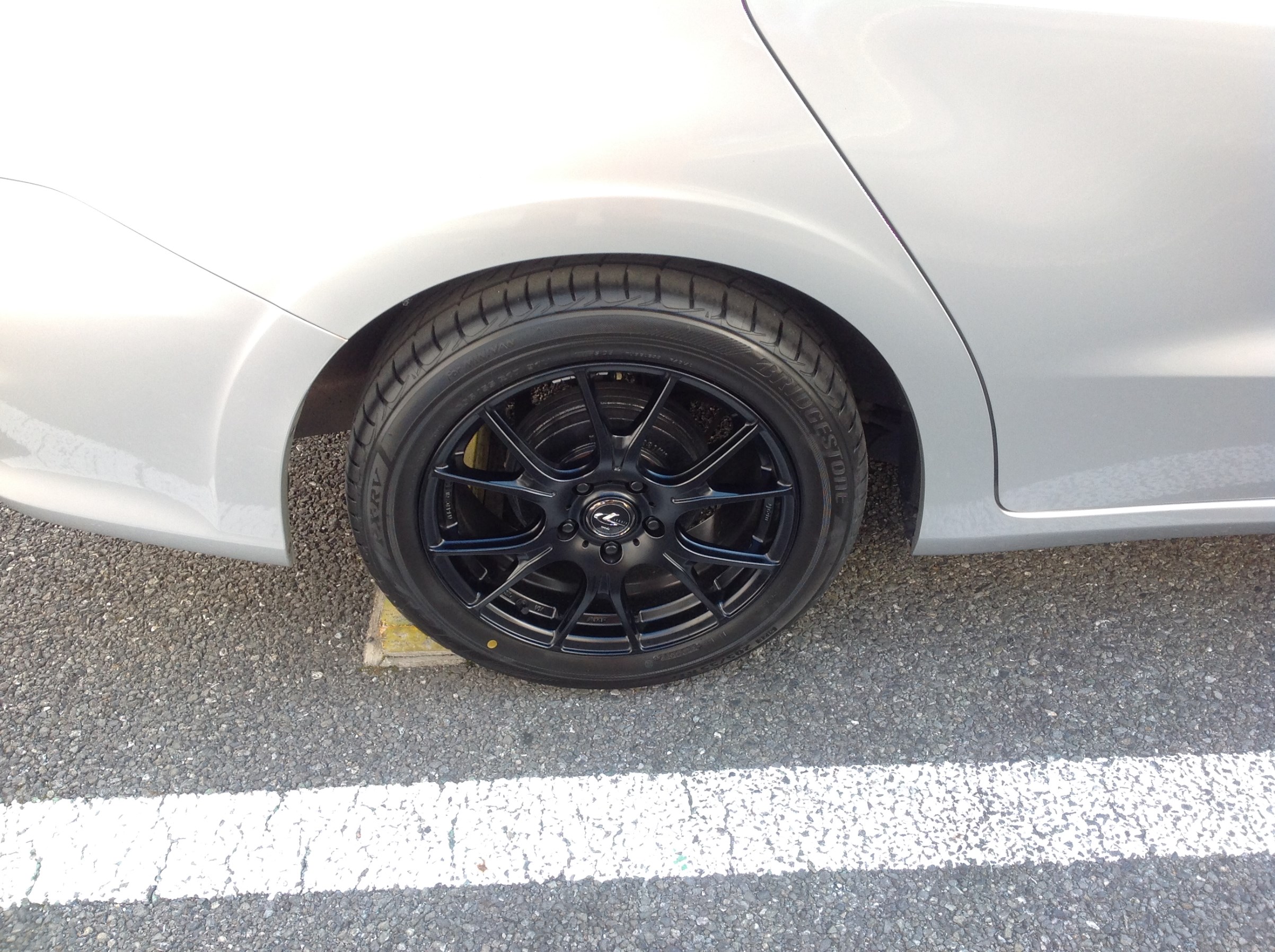 ストリームにホイールセット取付け☆ | ホンダ ストリーム ホイール