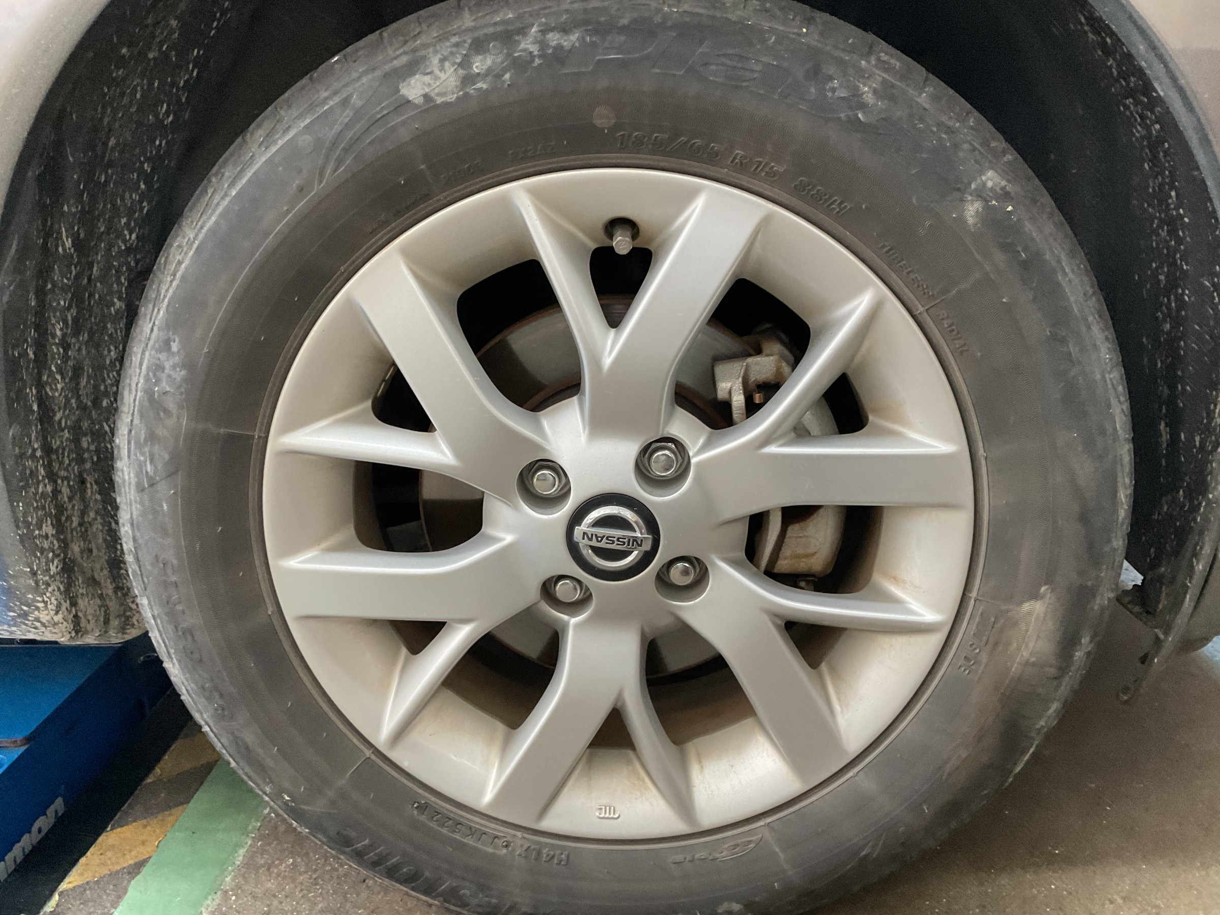 タイヤ館三原　タイヤ交換