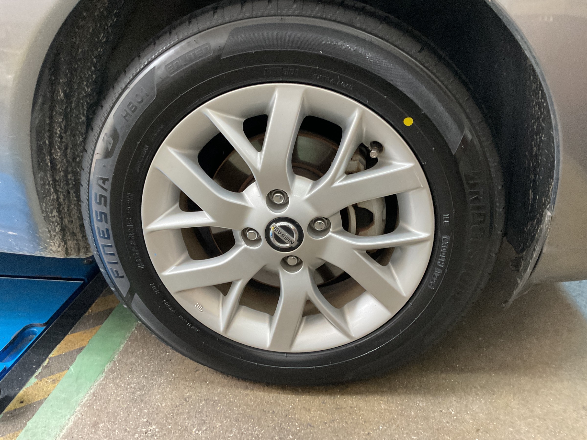 タイヤ館三原　タイヤ交換