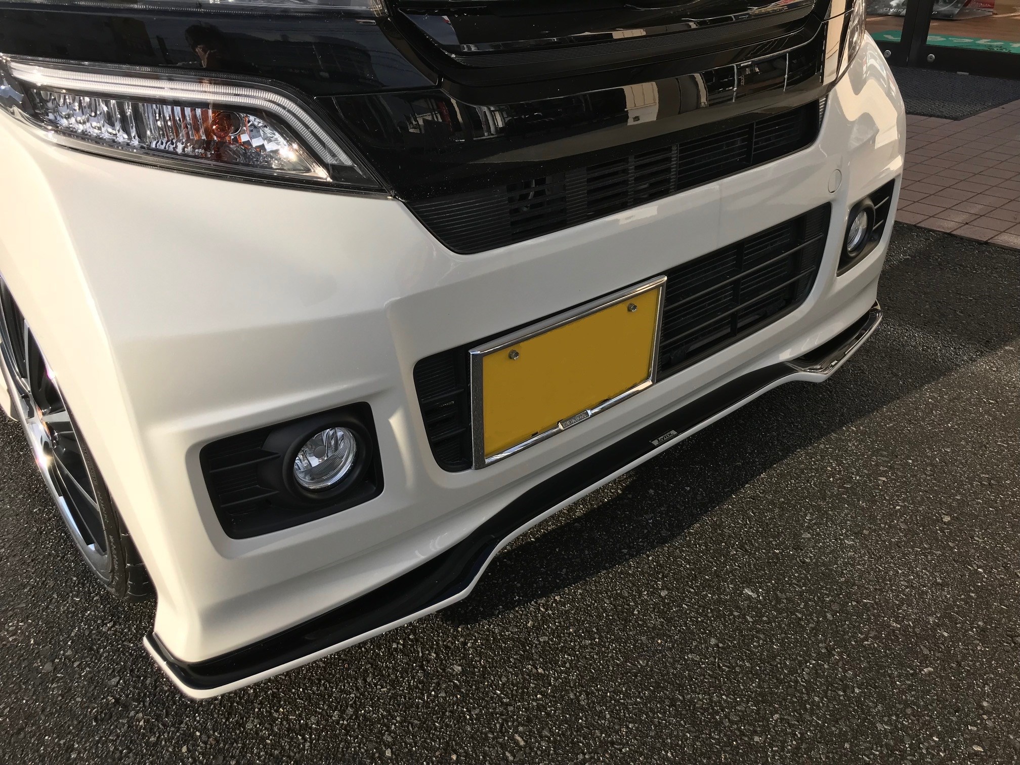 N-BOXにリップスポイラーを取り付けしました! | ホンダ N-BOX その他