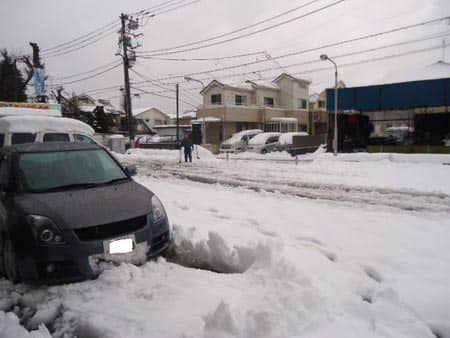 東京の大雪の記録 スタッフ日記 タイヤ館 西荻窪 東京都のタイヤ カー用品ショップ タイヤからはじまる トータルカーメンテナンス タイヤ館グループ