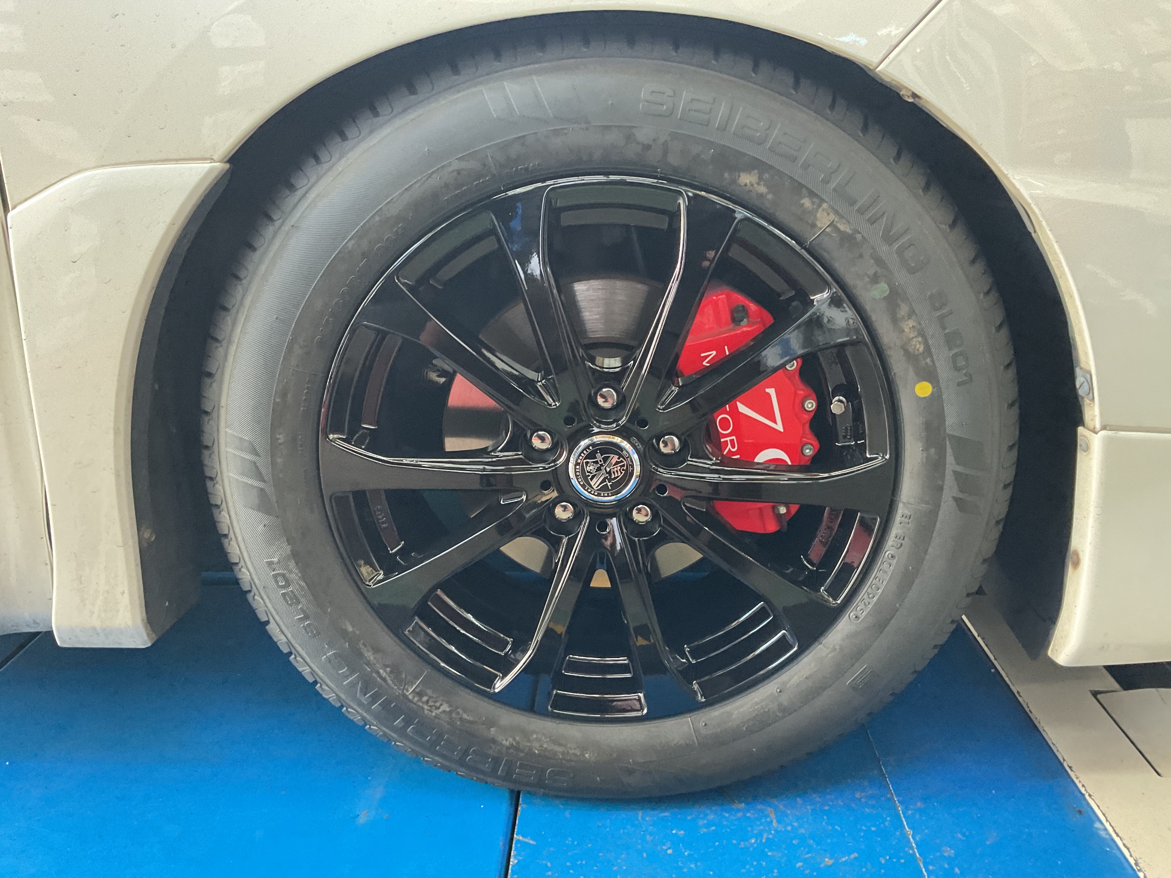 タイヤ館三原　タイヤ交換