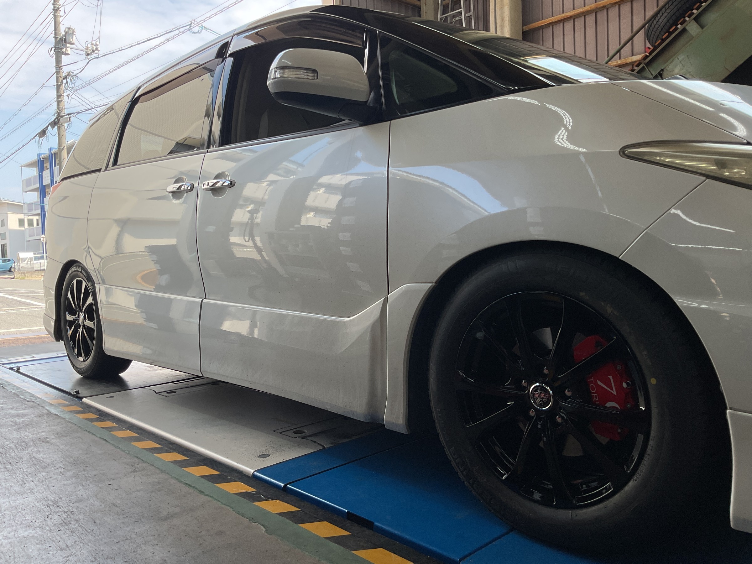 タイヤ館三原　タイヤ交換