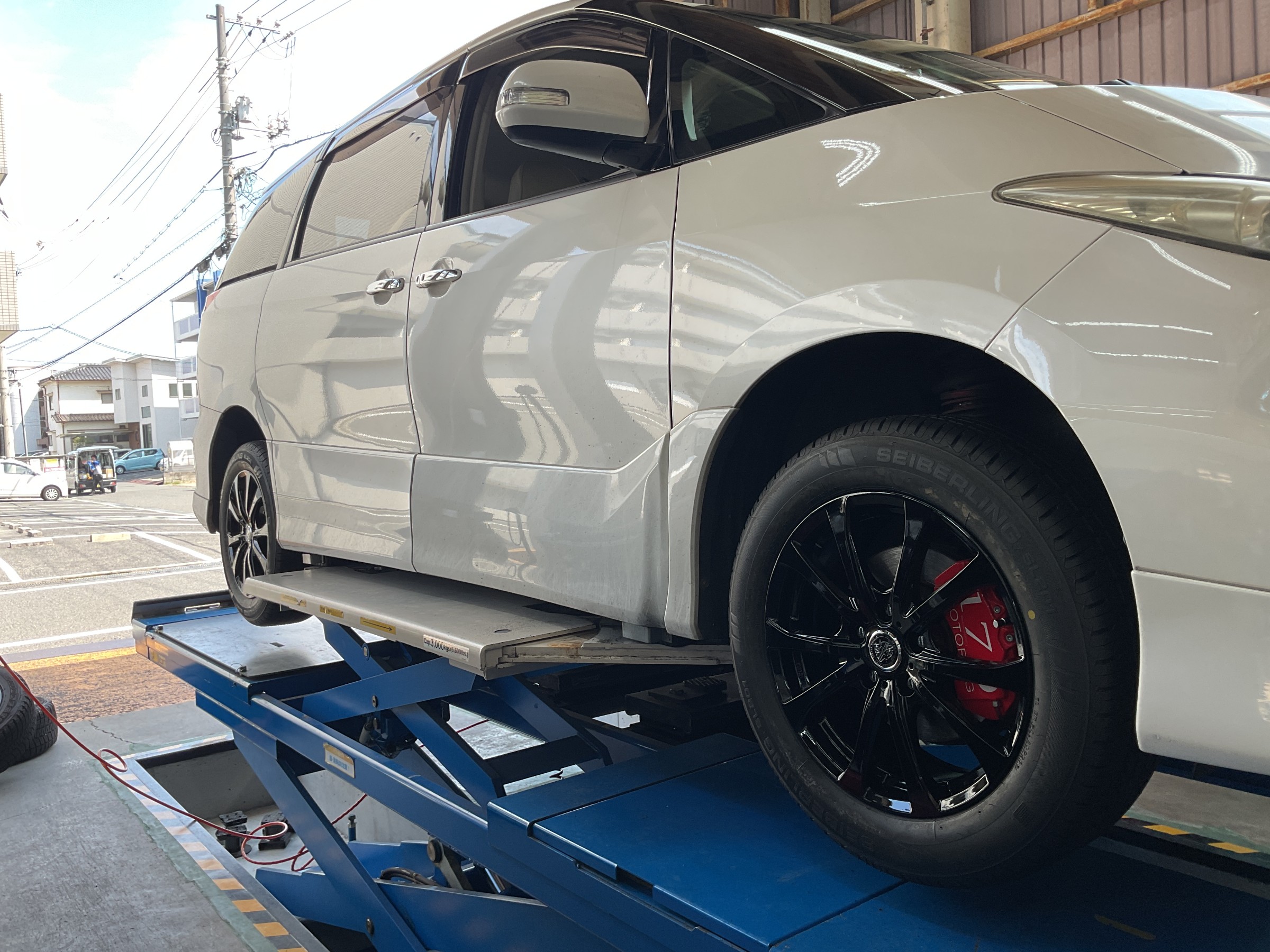 タイヤ館三原　タイヤ交換