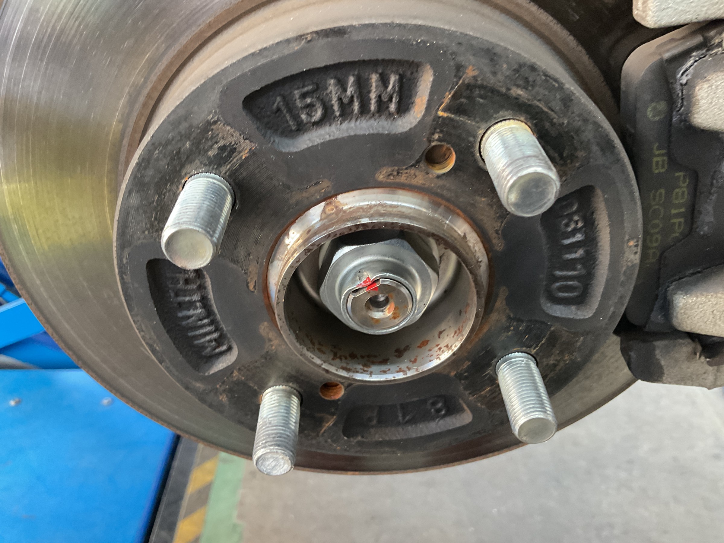 タイヤ館三原　タイヤ交換