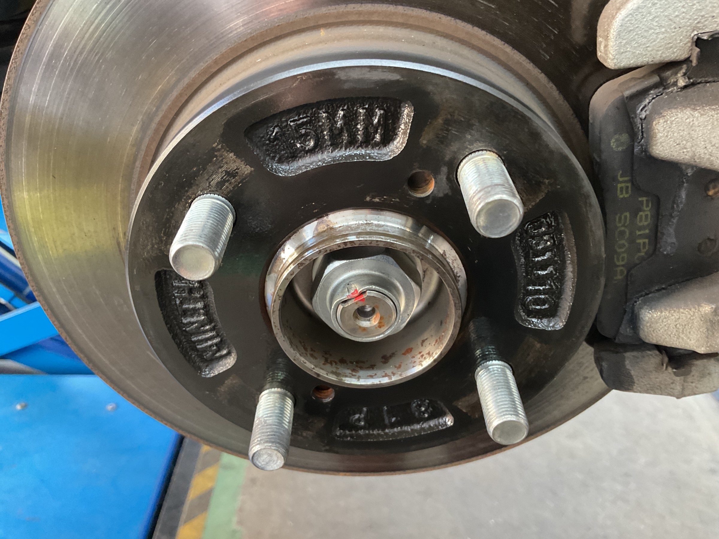 タイヤ館三原　タイヤ交換