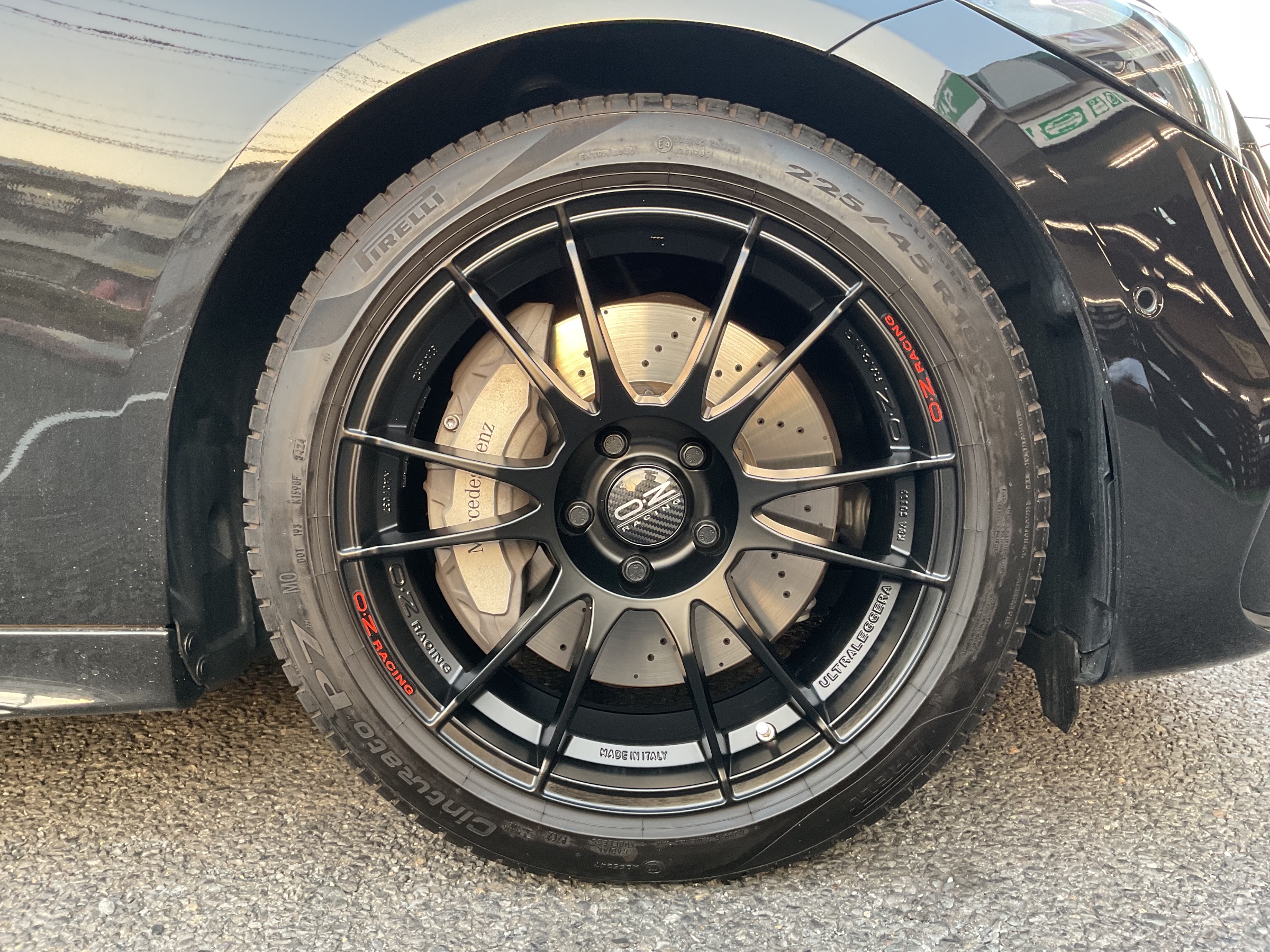 メルセデスベンツ CクラスにOZ Racing装着！ | 店舗おススメ情報 