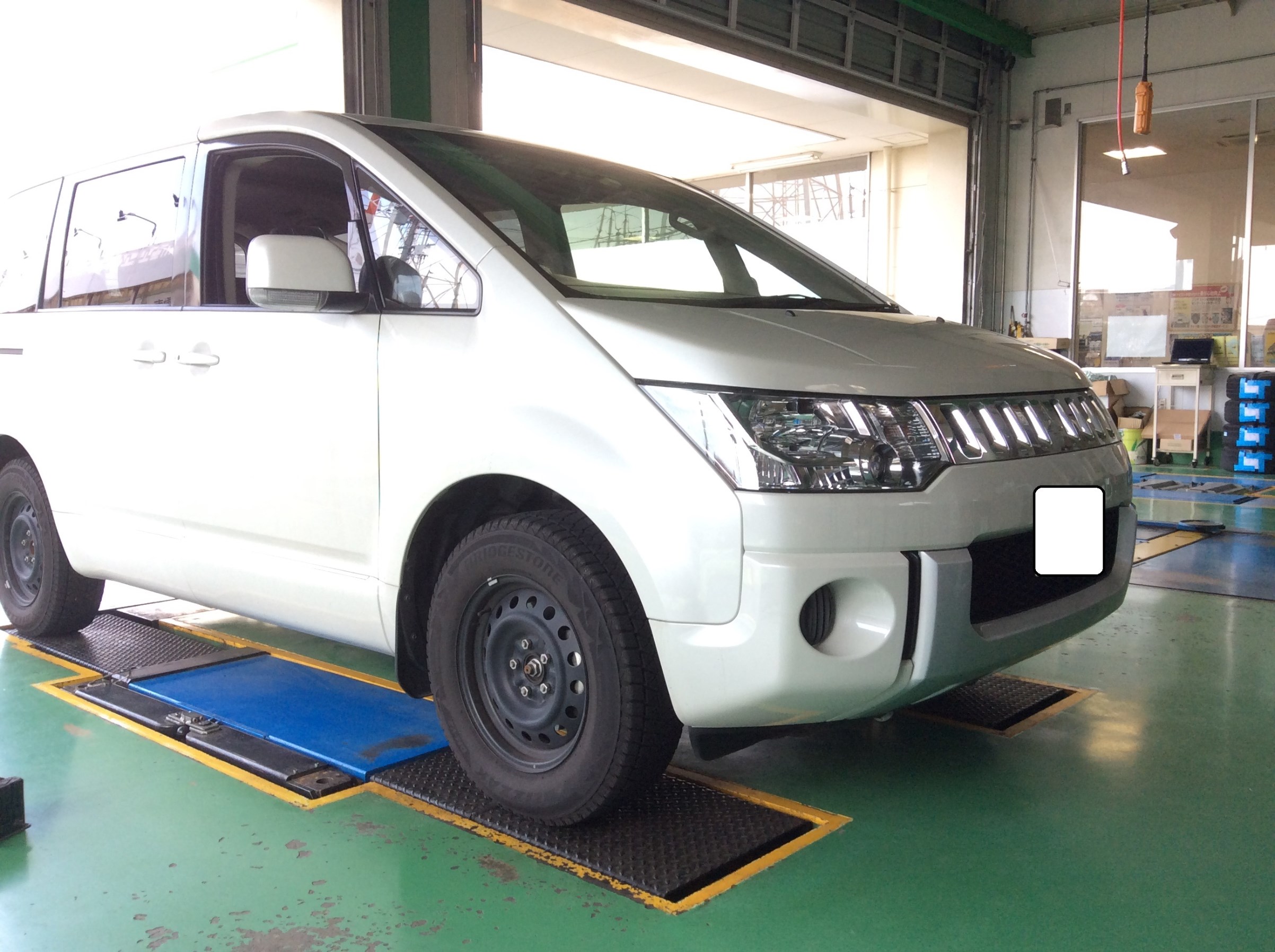 デリカ D5 アルミセット(MKW MK-56) 取り付け | 店舗おススメ情報