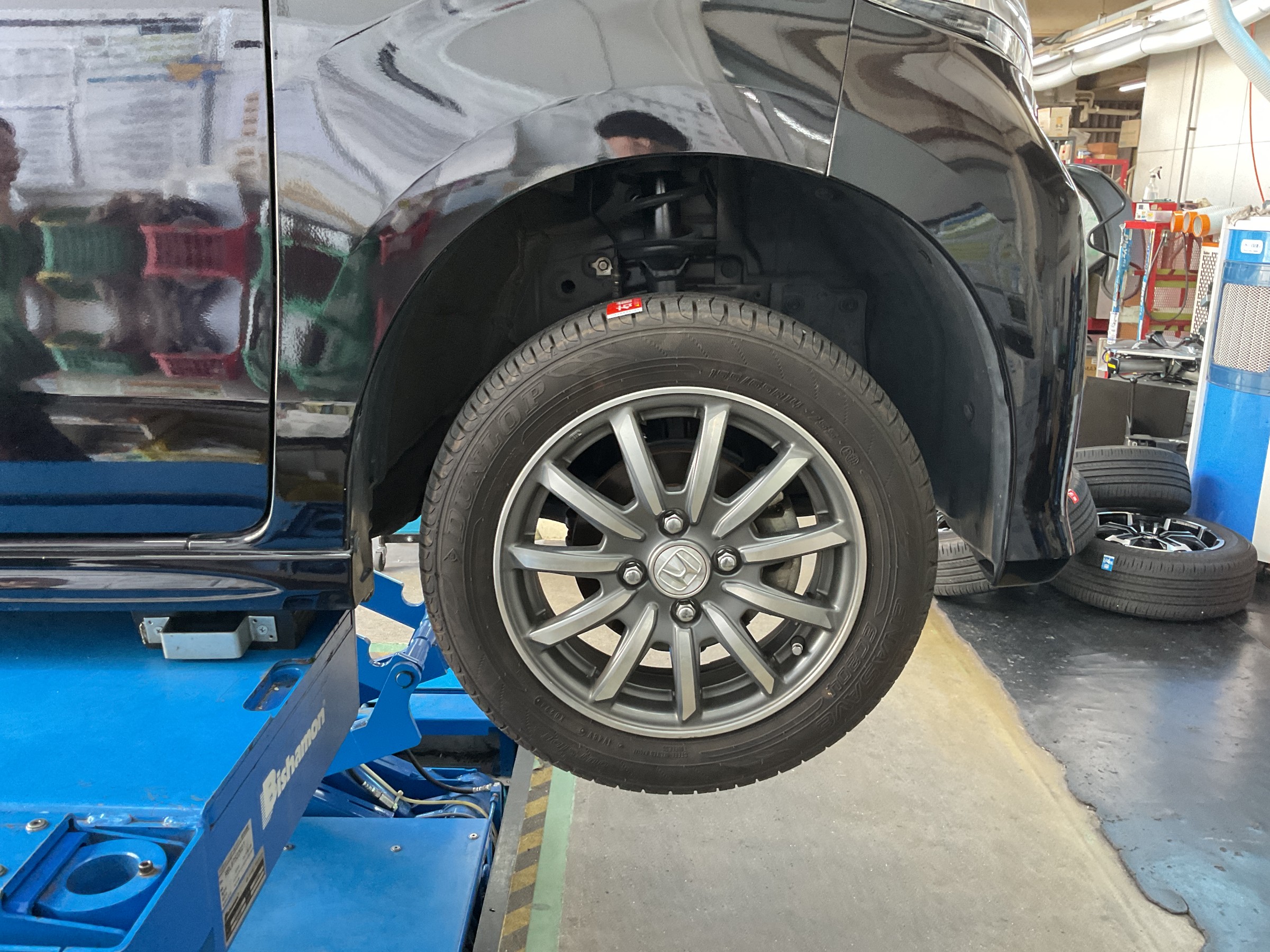 タイヤ館三原　タイヤ交換