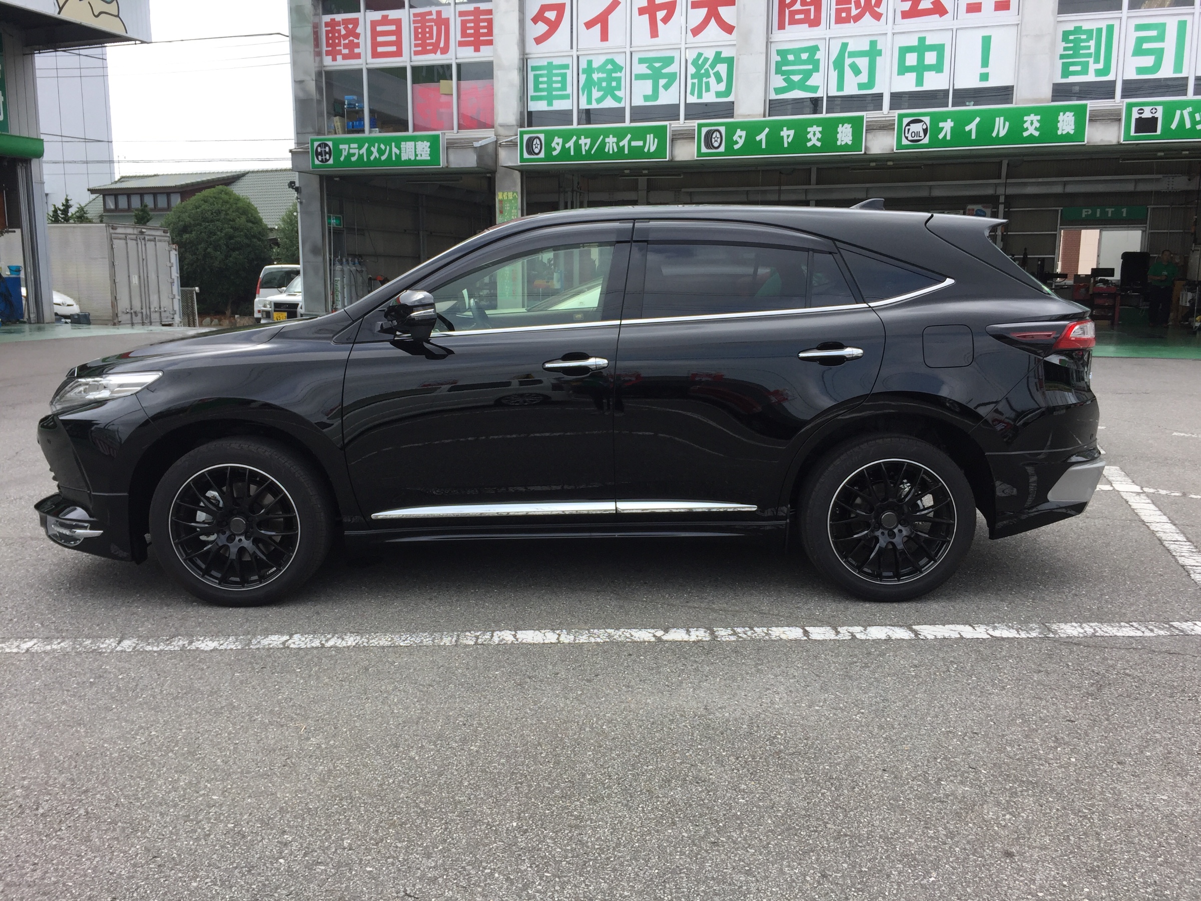 60ハリアー 車高調 取付 | 店舗おススメ情報 | タイヤ館