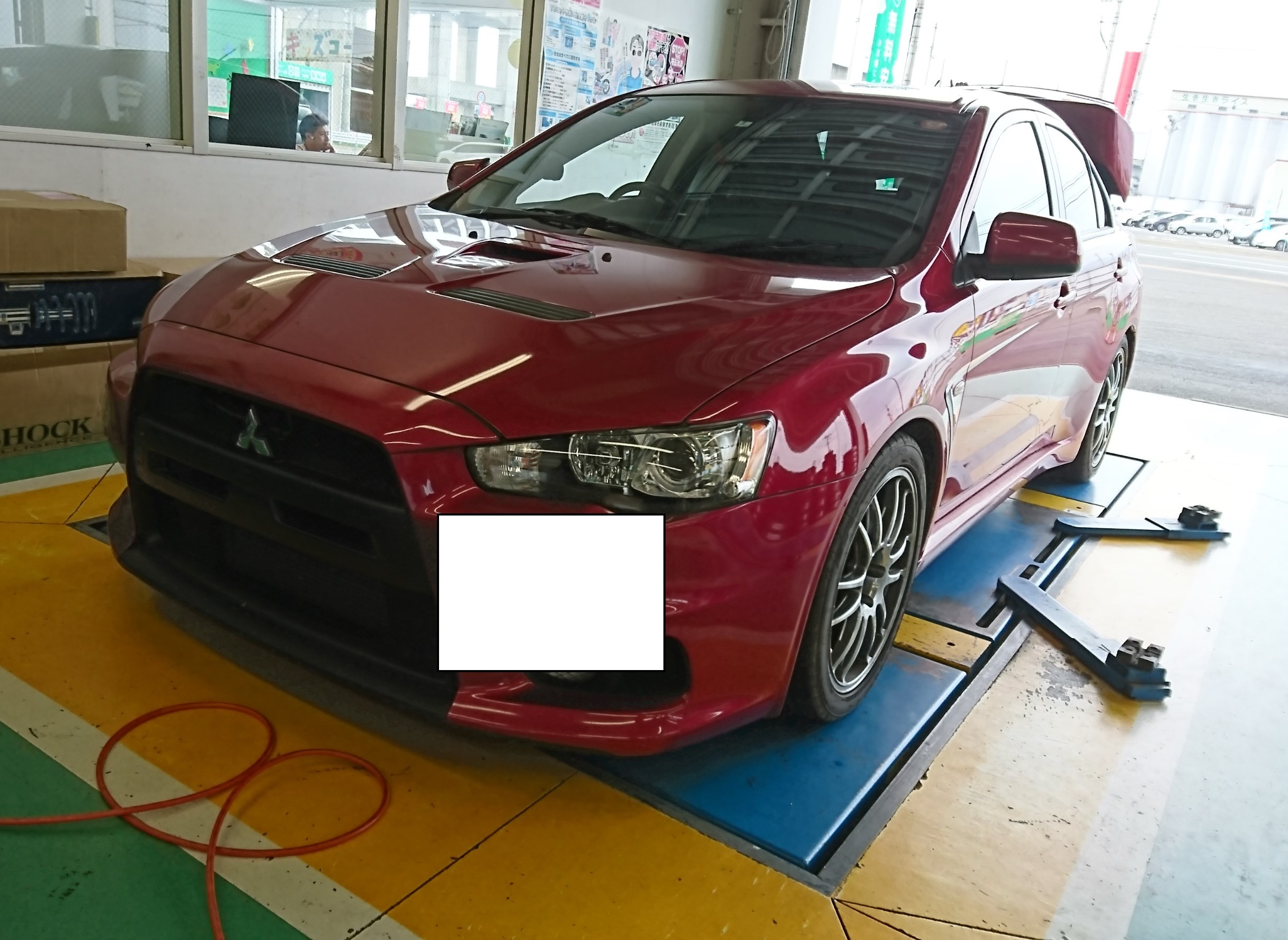 ランエボxに車高調取付け 三菱 ランサーエボリューションx スタッフ日記 タイヤ館 一関 タイヤからはじまる トータルカーメンテナンス タイヤ館グループ