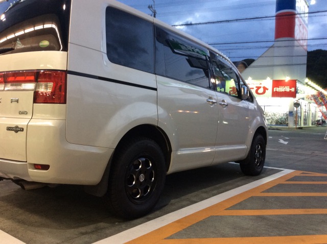 ブラッドストック1ピース 三菱 デリカd 5 ホイール タイヤ ホイール関連 タイヤ ホイール交換 スタッフ日記 タイヤ館 大津 京都府 滋賀県のタイヤからはじまる トータルカーメンテナンス タイヤ館グループ