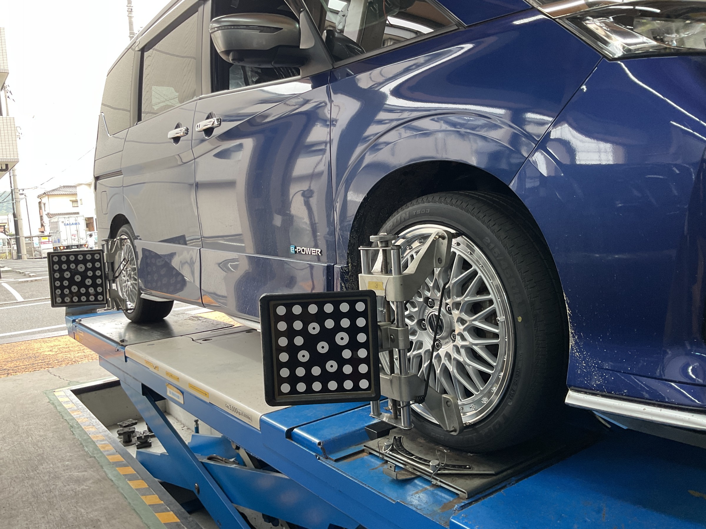 タイヤ館三原　タイヤ交換