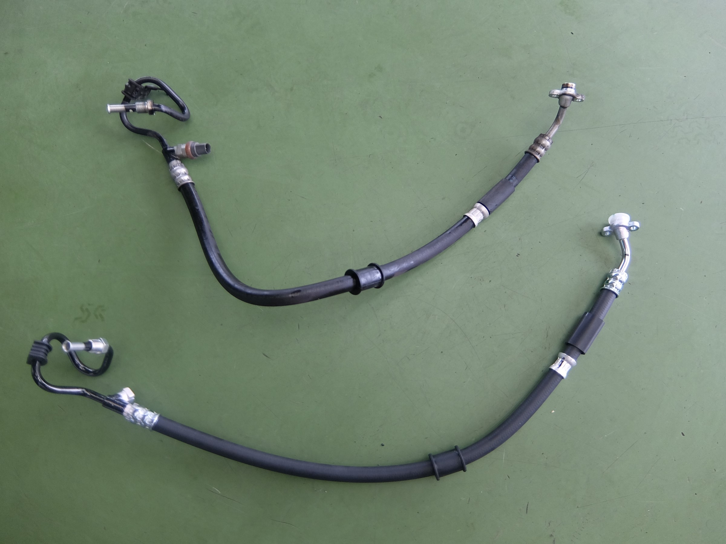 オデッセイ ｂｒ1 パワステホース交換 ホンダ オデッセイ メンテナンス商品 サービス事例 タイヤ館 うしく上柏田 茨城県のタイヤ カー用品ショップ タイヤからはじまる トータルカーメンテナンス タイヤ館グループ