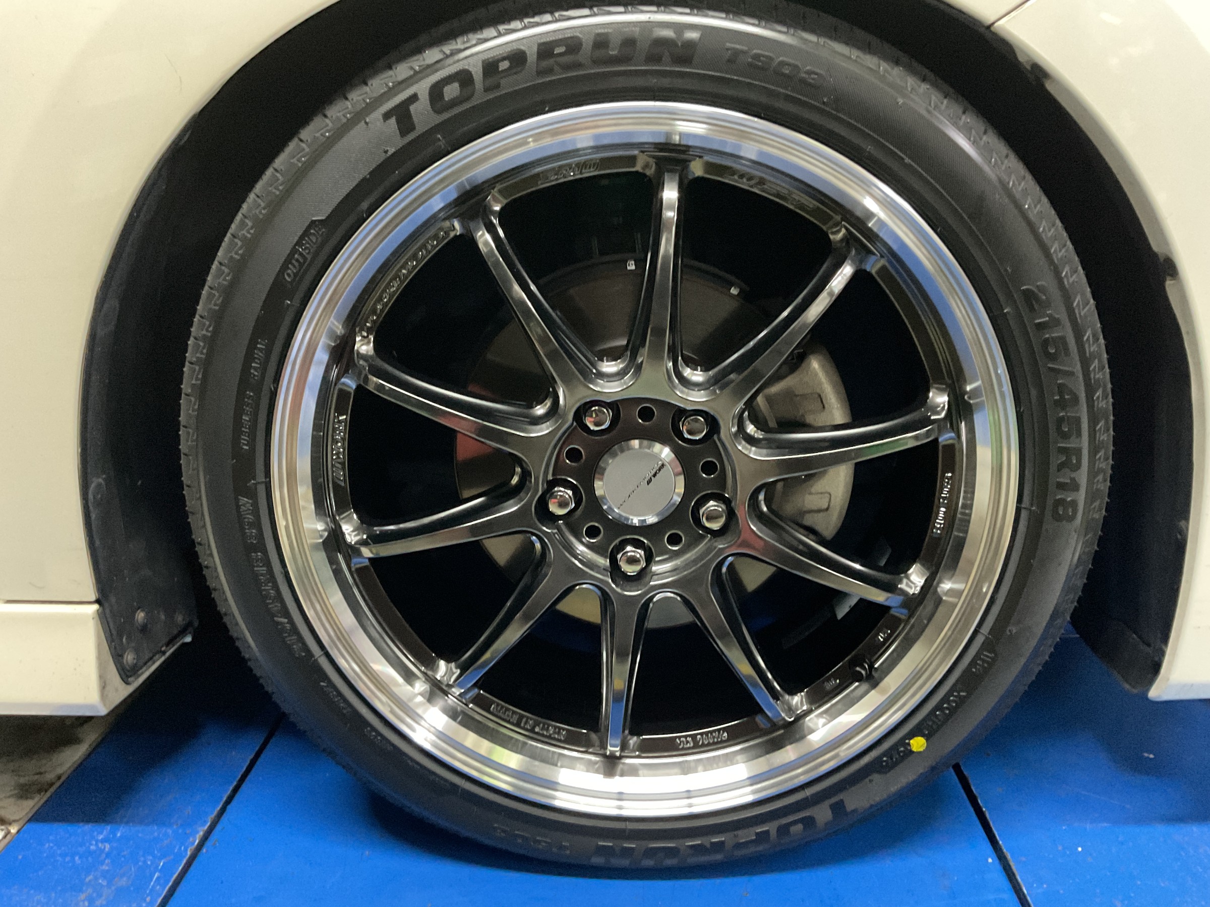ステップワゴン タイヤホイールセット交換 215/45R18 | 店舗おススメ