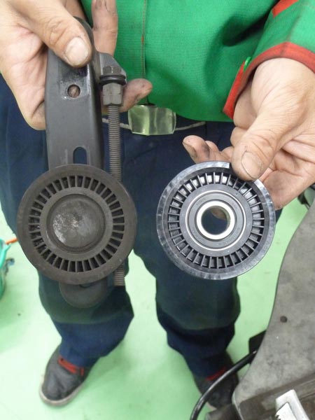 アジャスタープーリー交換です サービス事例 タイヤ館 阿見 茨城県のタイヤ カー用品ショップ タイヤからはじまる トータルカーメンテナンス タイヤ館グループ