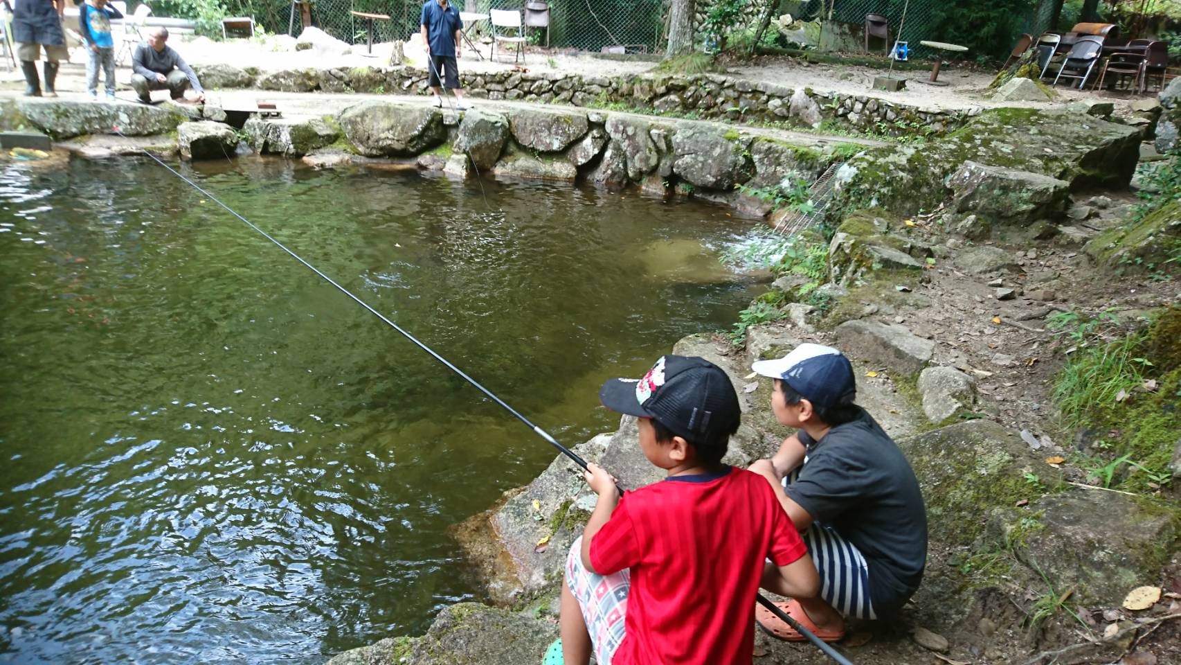 夏休みイベント第２弾 南原峡国際釣り場にて スタッフ日記 タイヤ館 可部 タイヤからはじまる トータルカーメンテナンス タイヤ館グループ
