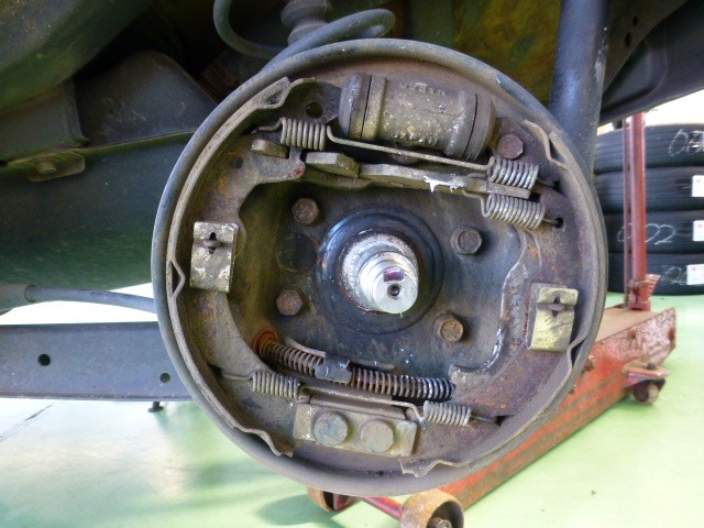 スズキ ｍｆ21ｓ ｍｒワゴン リヤブレーキ交換を行いました サービス事例 タイヤ館 阿見 茨城県のタイヤ カー用品ショップ タイヤからはじまる トータルカーメンテナンス タイヤ館グループ