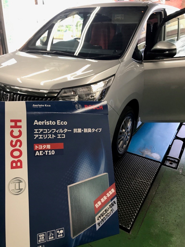 エスクァイア Bosch エアコンフィルター交換 トヨタ エスクァイア メンテナンス商品 パーツ取付 各種用品取付 サービス事例 タイヤ館 瀬谷 神奈川県のタイヤ カー用品ショップ タイヤからはじまる トータルカーメンテナンス タイヤ館グループ