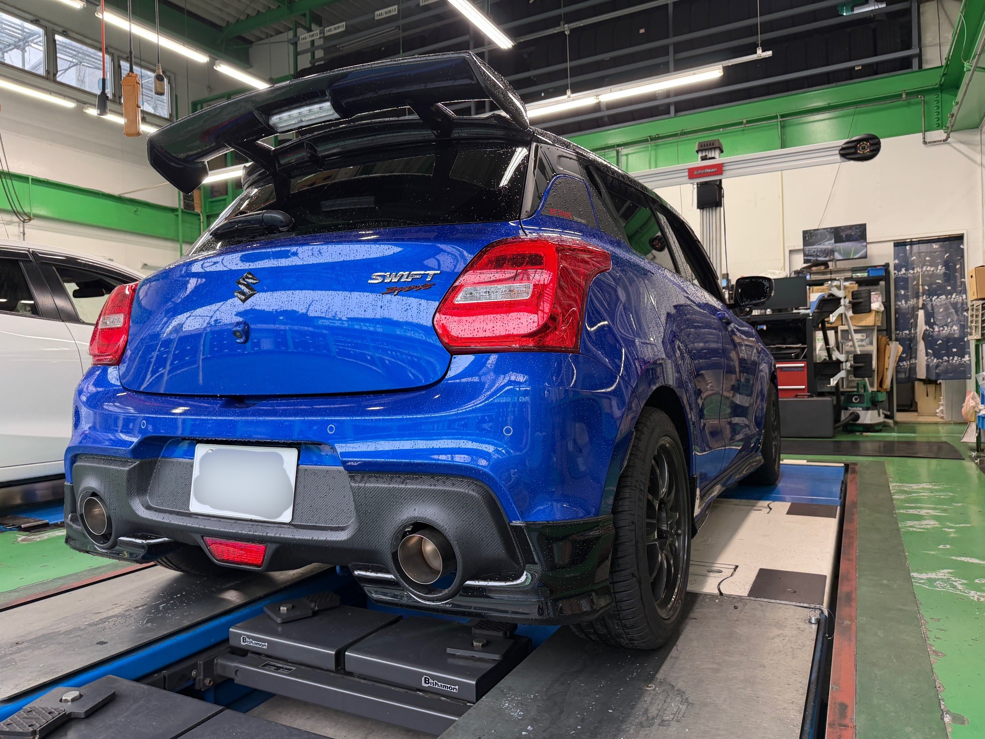 ZC33S】スイフトスポーツ ファイナルエディションにオーリンズDFV車