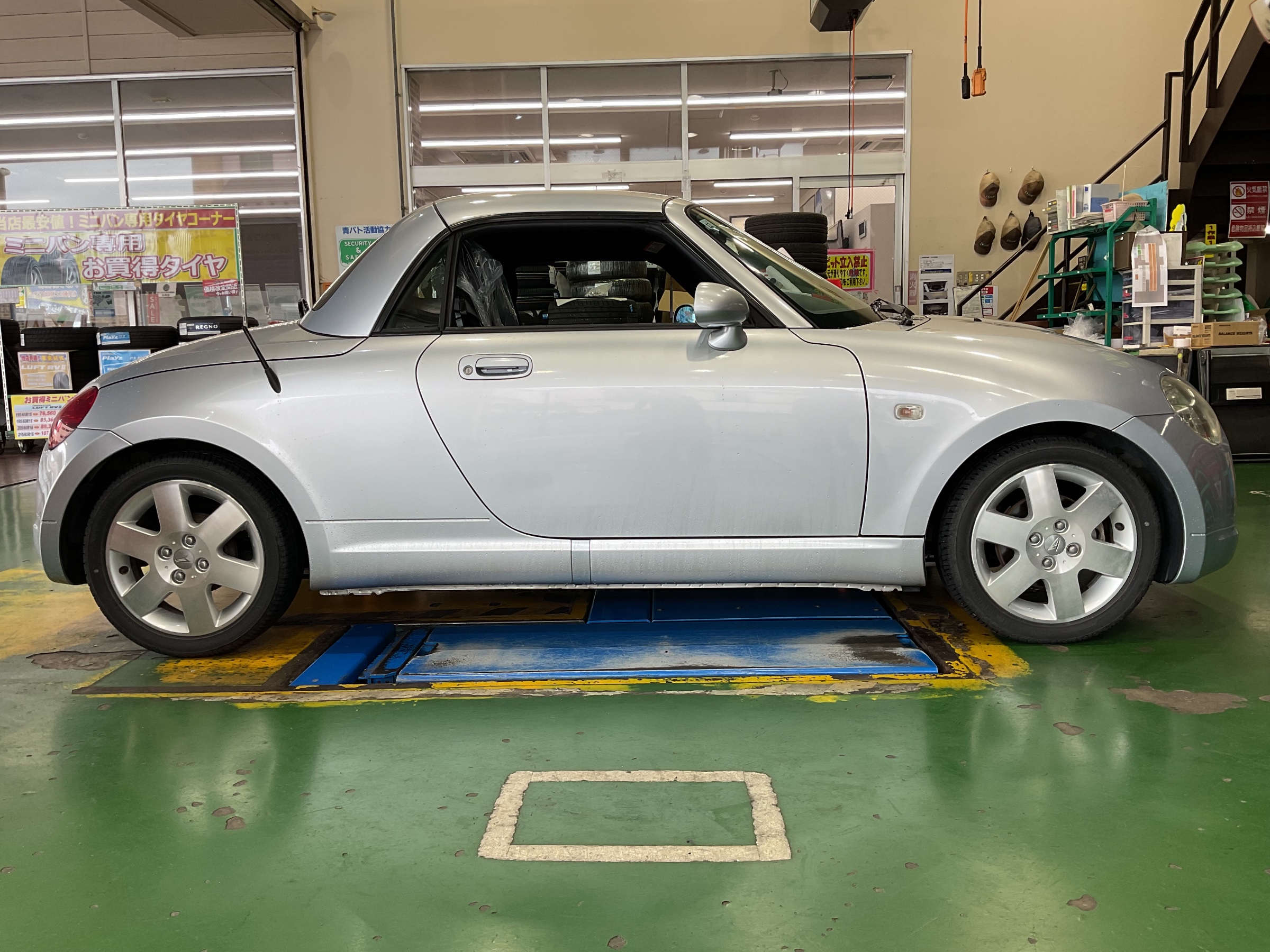 スタッフが撮影