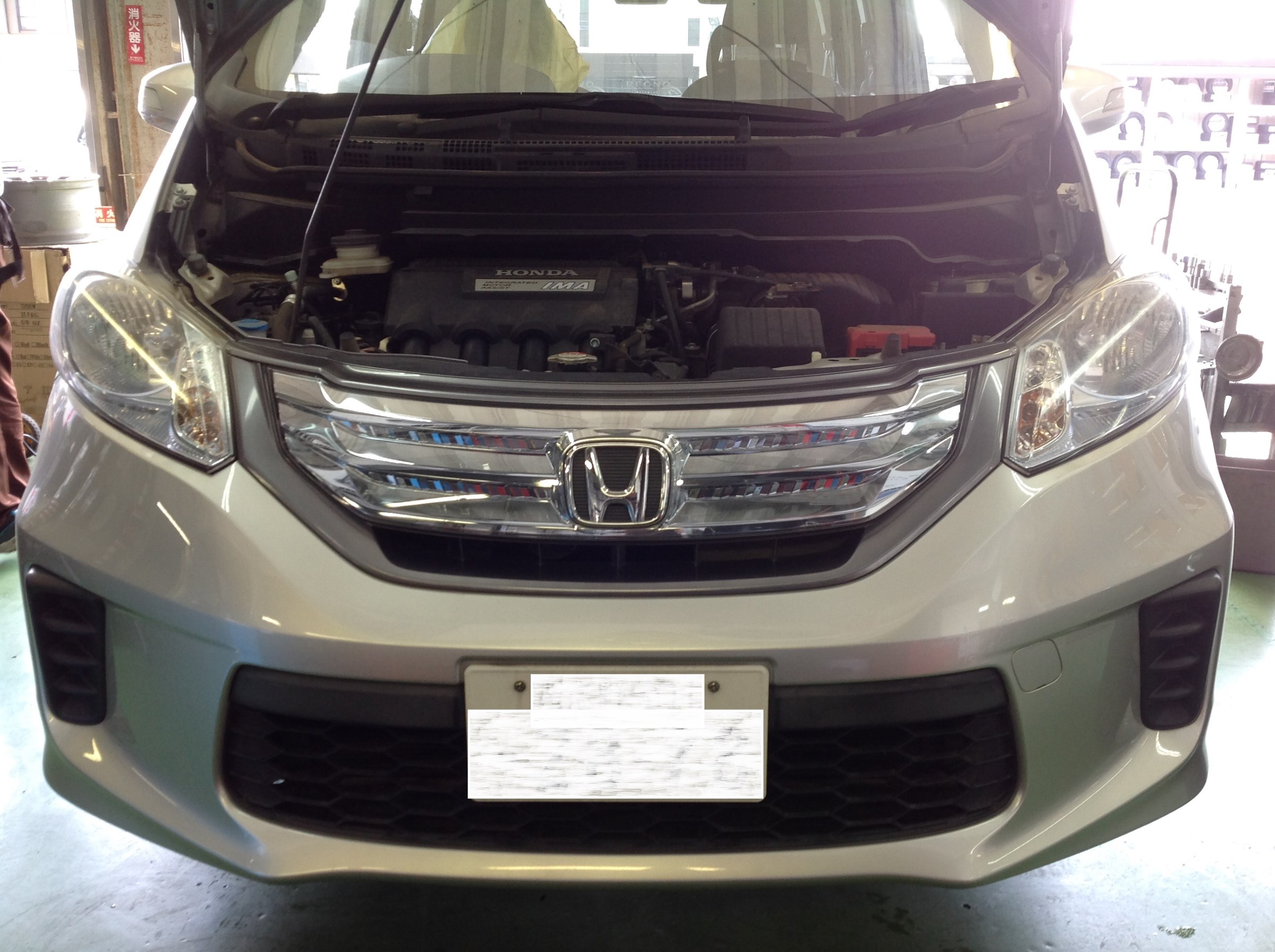 Honda フリード タイヤ ホイール交換 ホンダ フリード ホイール サービス事例 タイヤ館 西船橋 千葉県のタイヤ カー用品ショップ タイヤからはじまる トータルカーメンテナンス タイヤ館グループ