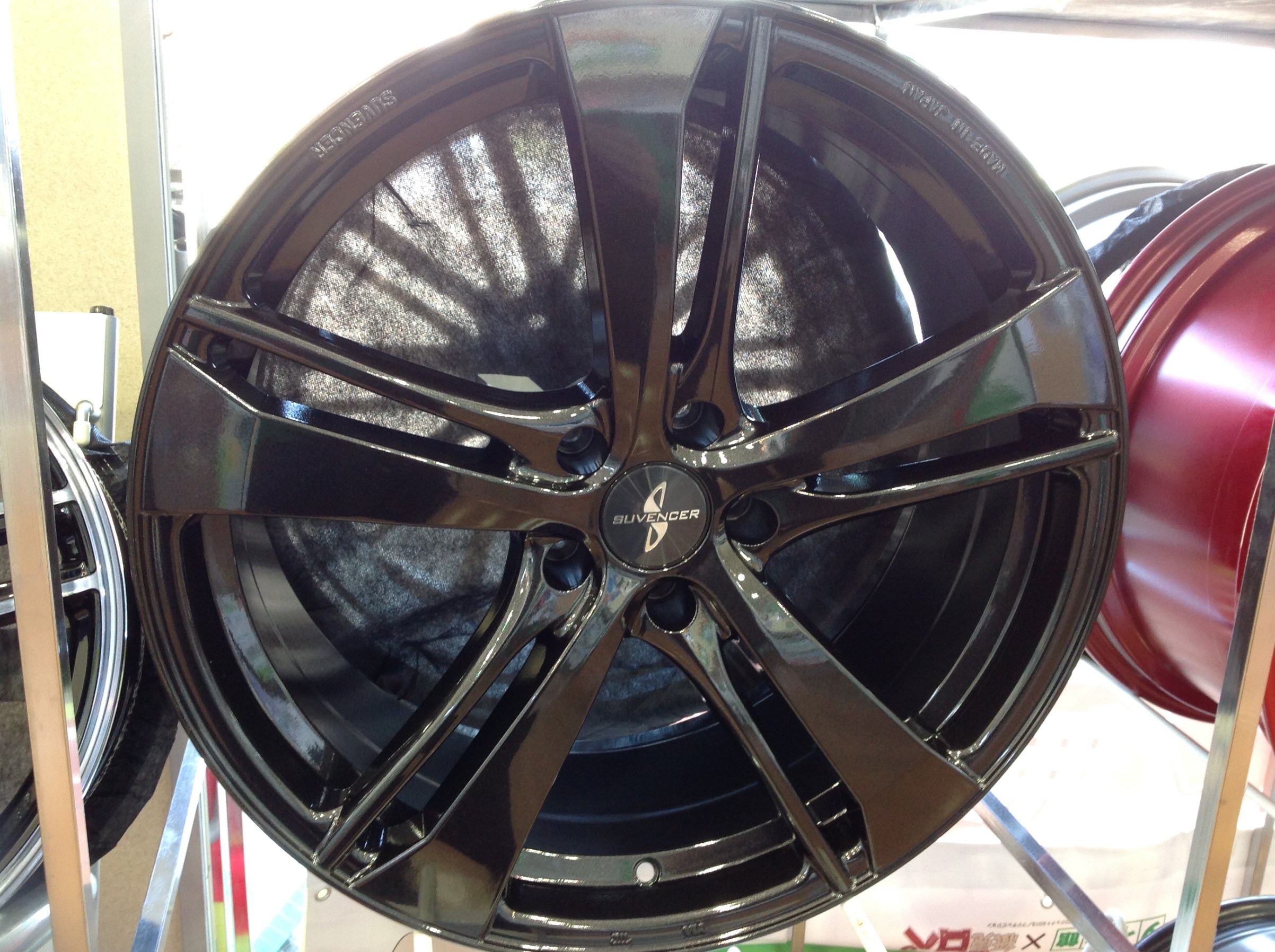 SUVENCER　20インチ　クリスタルブラック