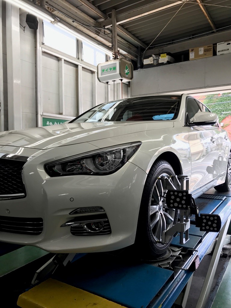V37スカイライン ポテンザS001ランフラット交換＆アライメント | 日産