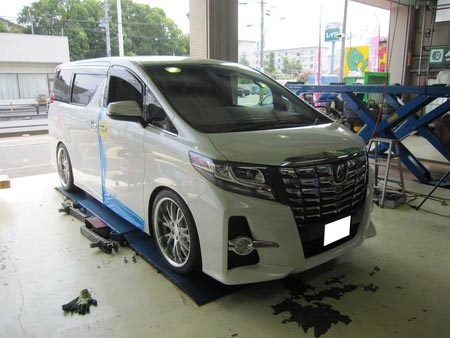 新型アルファードに車高調 ホイル装着 トヨタ アルファード その他 パーツ取付 サスペンション取付 サービス事例 タイヤ館 奈良 奈良県のタイヤ カー用品ショップ タイヤからはじまる トータルカーメンテナンス タイヤ館グループ