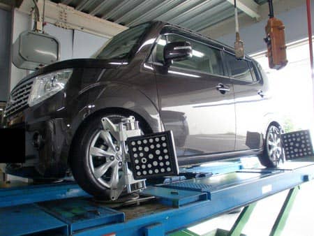 日産 モコ 車高調取り付けー テイン 本日取り付け 平塚ほのぼの日記 タイヤ館 平塚 神奈川県のタイヤ カー用品ショップ タイヤからはじまる トータルカーメンテナンス タイヤ館グループ