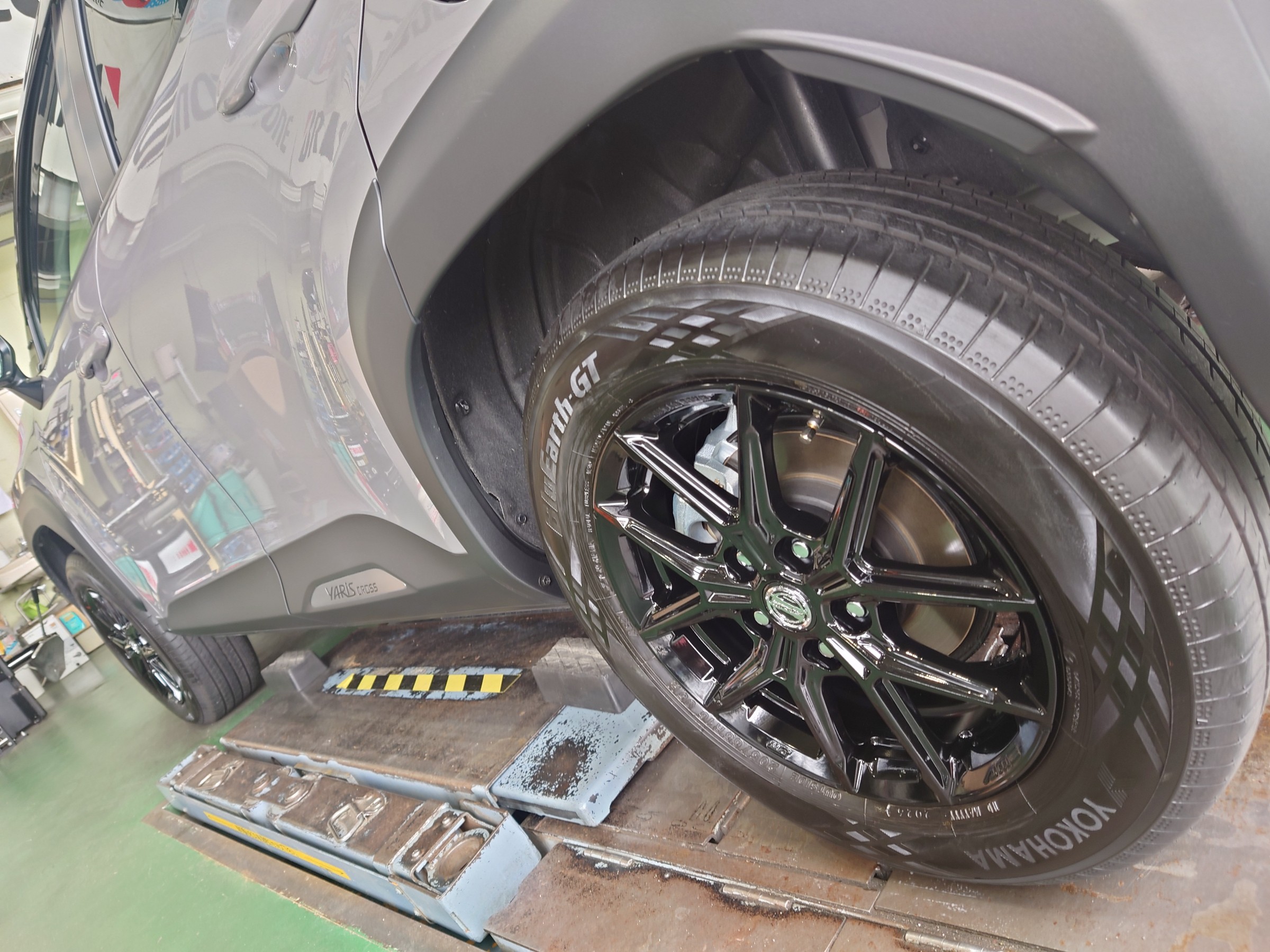 TOYOTA ヤリスクロス ホイール交換 共豊コーポレーションAME スマック