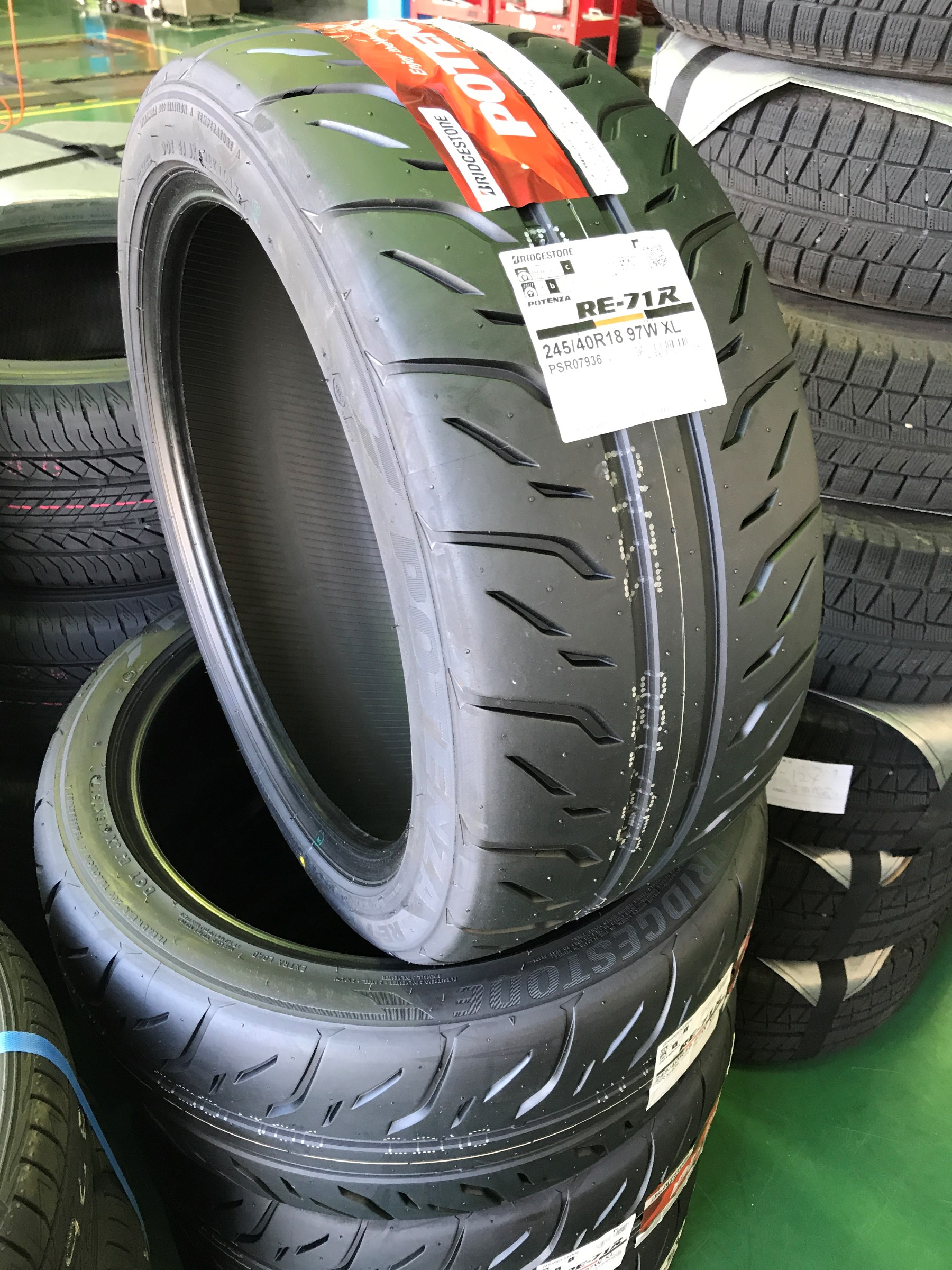 わ*ん様 ポテンザ RE-71R 245/40r18 245/40/18 RE7 re 71 245 40 18のおすすめ人気商品一覧 通販 - Yahoo!ショッピング